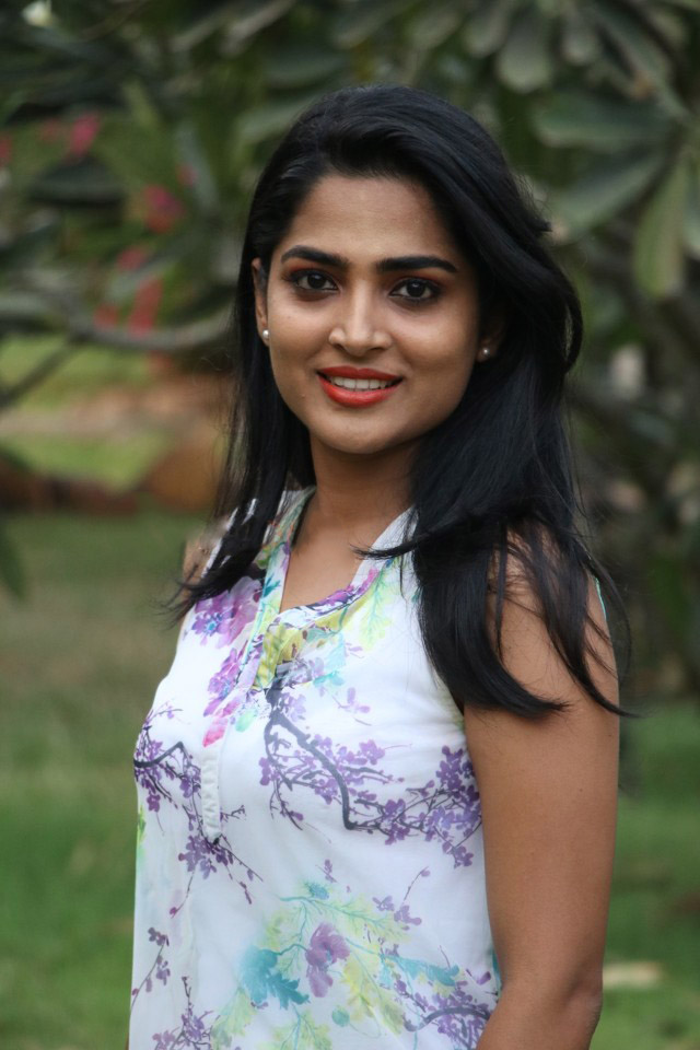 Actress Anagha Photos - Natpe Thunai Heroine Anagha , HD Wallpaper & Backgrounds