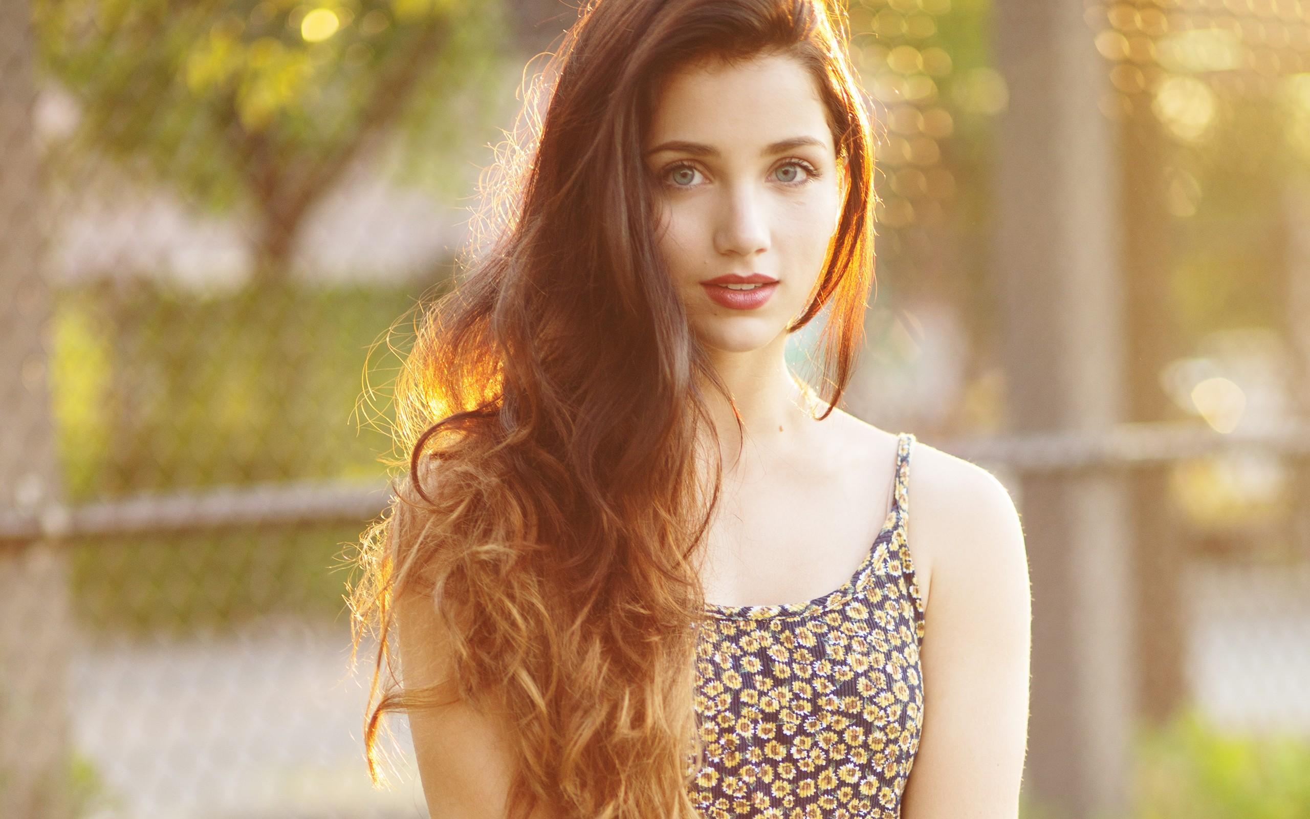 Beautiful Girl Wallpaper - Emily Rudd , HD Wallpaper & Backgrounds