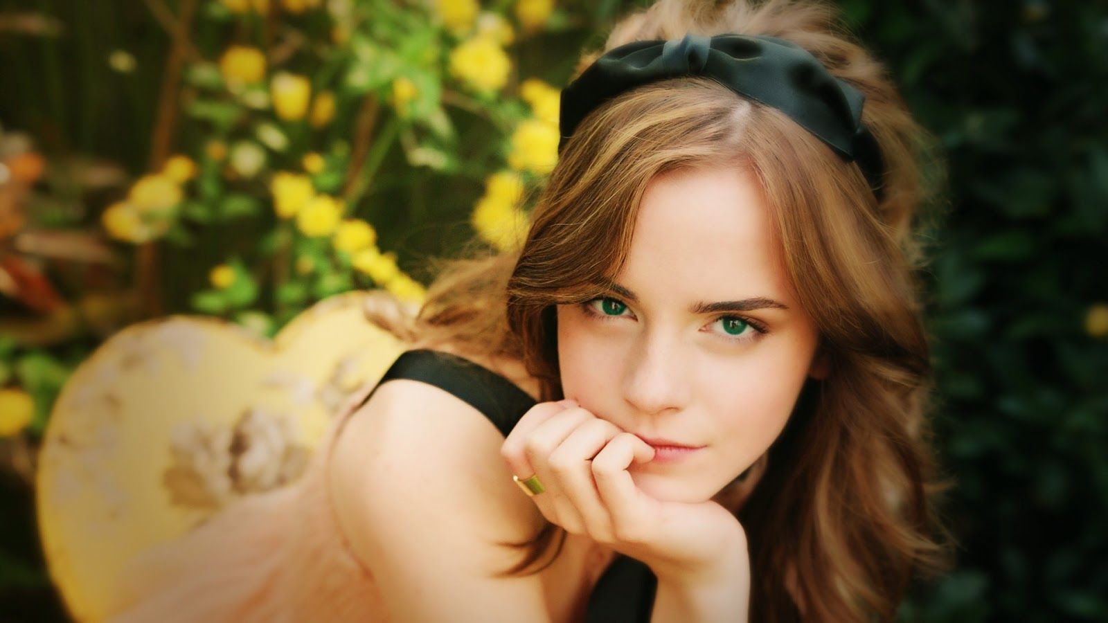 Beautiful Girls Wallpapers - Emma Watson , HD Wallpaper & Backgrounds