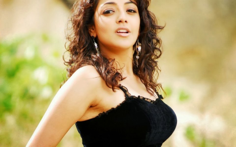 Most Beautiful Indian Girl Hd Wallpaper - Kajal Agarwal Hot Sexy , HD Wallpaper & Backgrounds