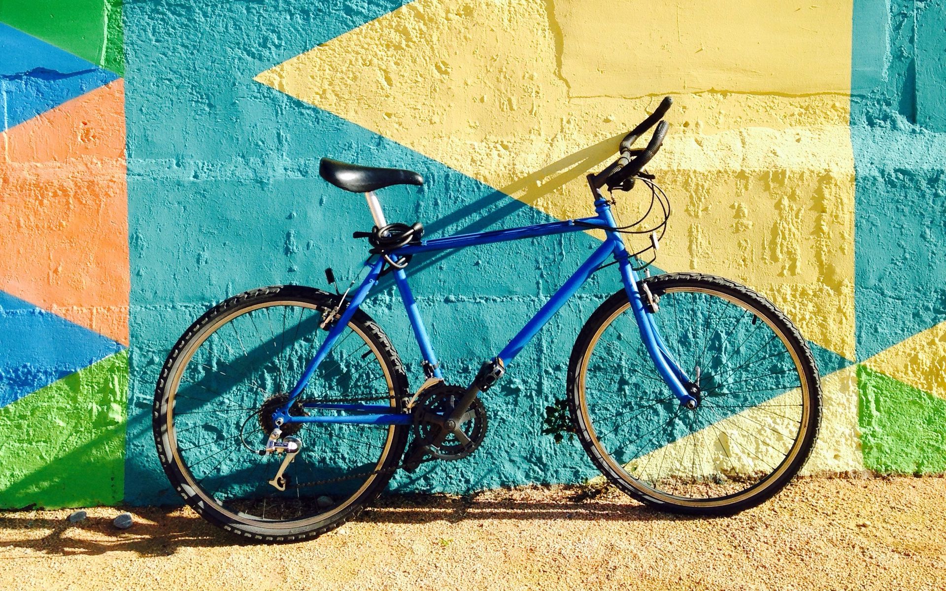 Wallpaper Bicycle, Wall, Colorful, Sunlight, Shadow - Bicycle , HD Wallpaper & Backgrounds