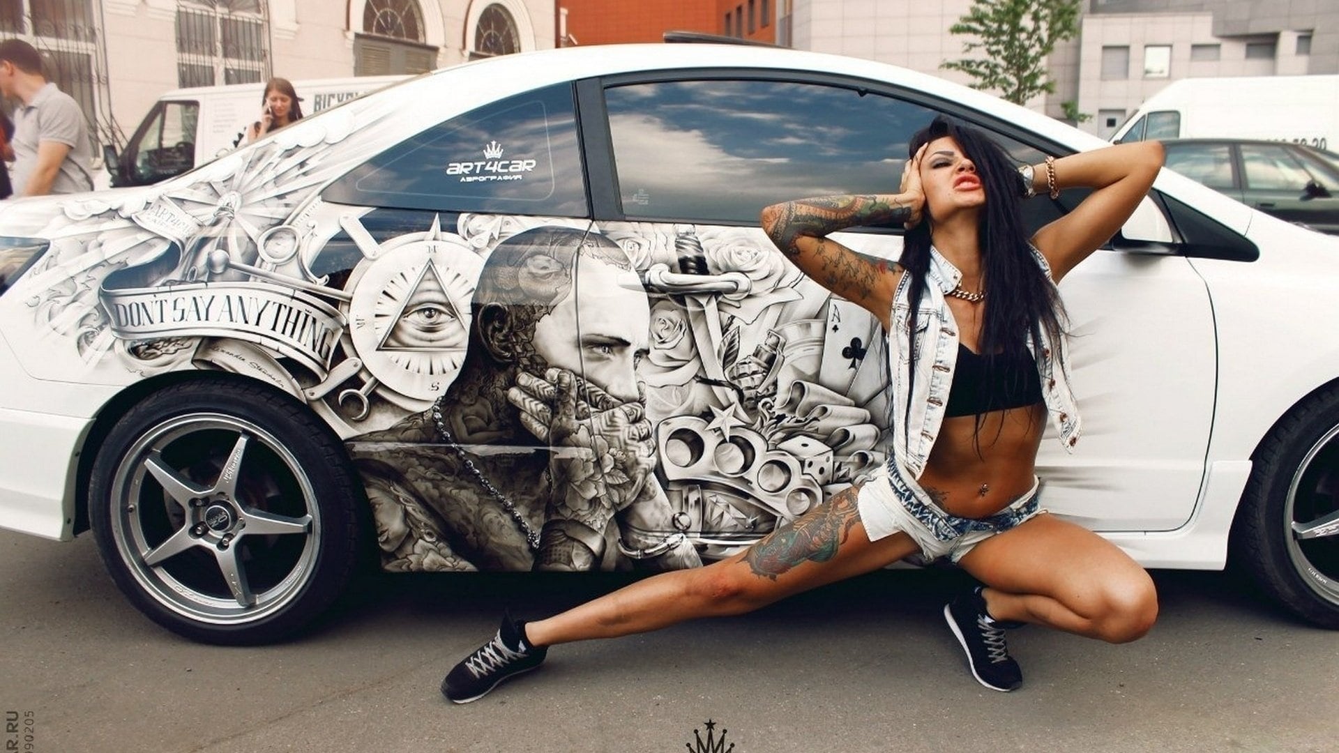 Tattoo Girl With Car , HD Wallpaper & Backgrounds