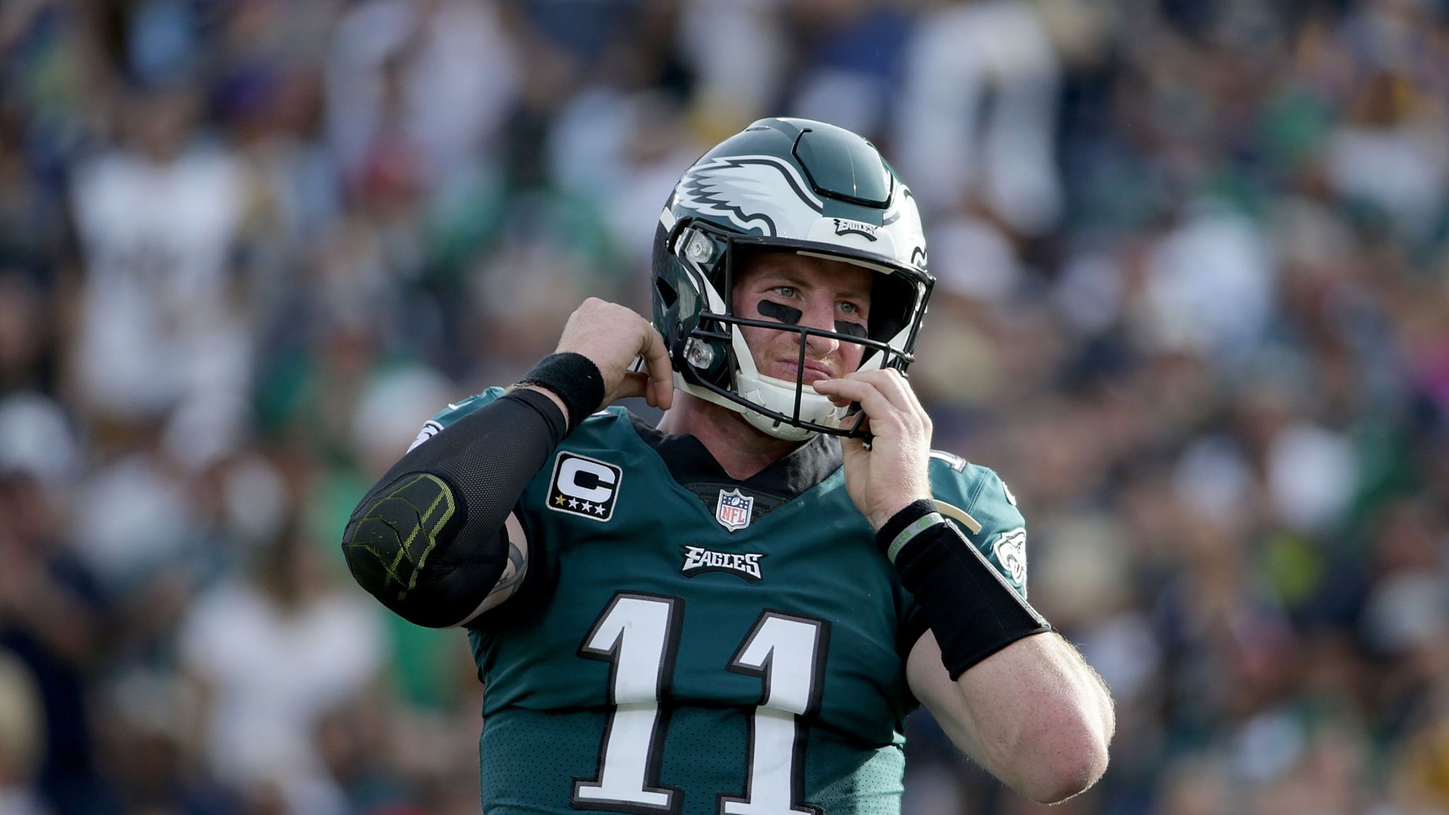 Eagles Quarterback Carson Wentz Is The Latest Big Name - Sprint Football , HD Wallpaper & Backgrounds