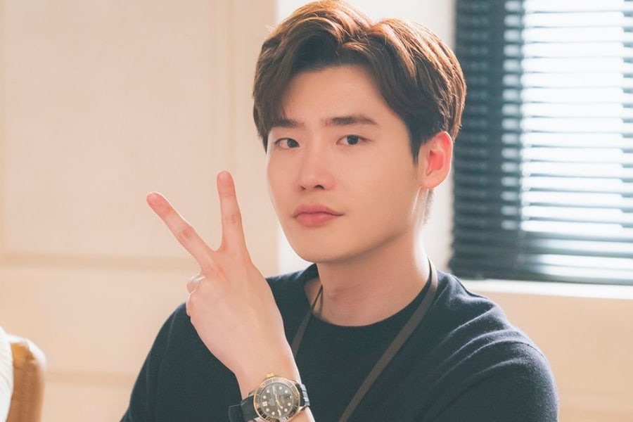 Lee Jong Suk 2019 , HD Wallpaper & Backgrounds