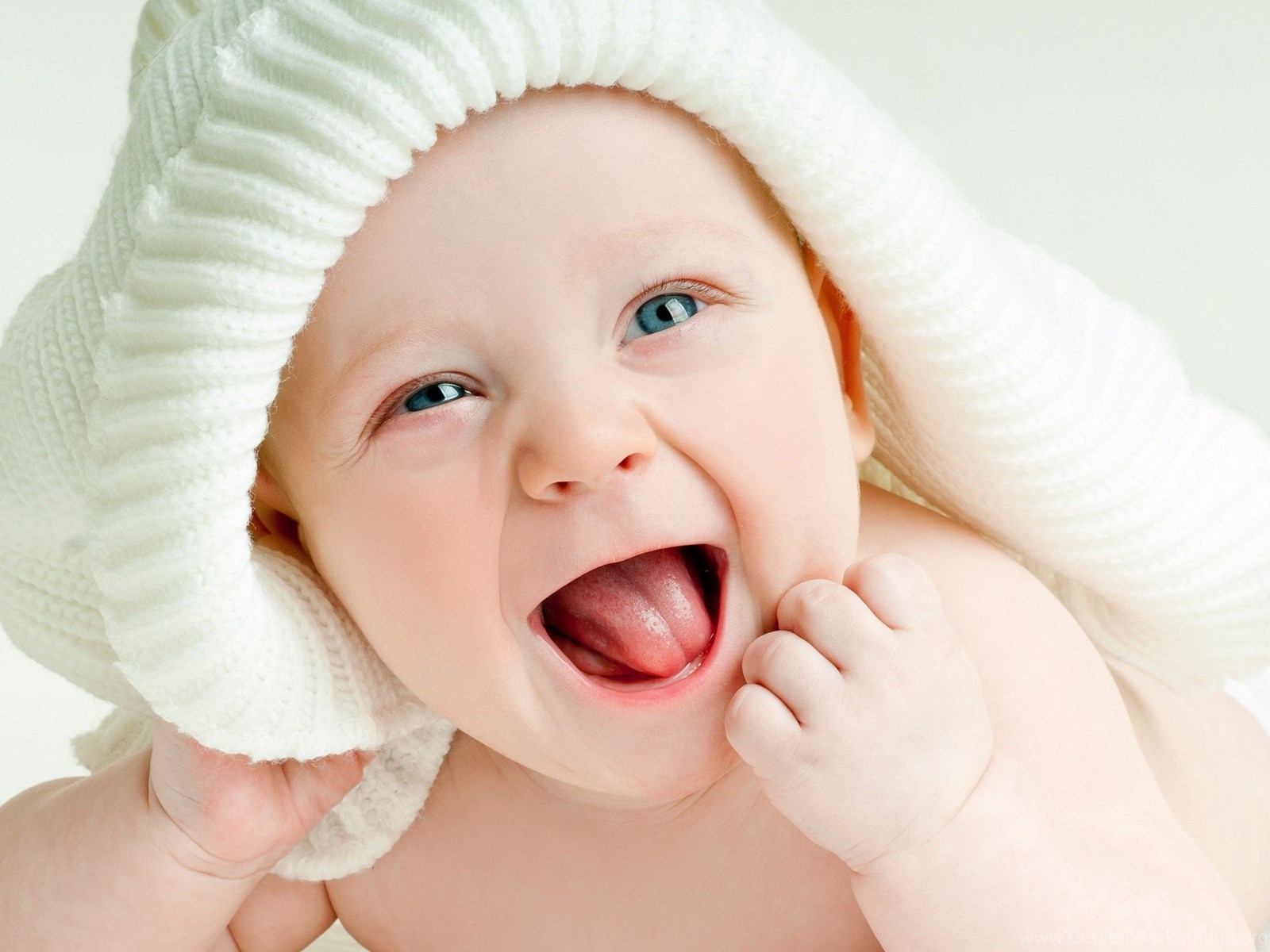 Cute Baby Boy White Desktop Backgrounds Wallpapers - Newborn Cute Baby Boy , HD Wallpaper & Backgrounds