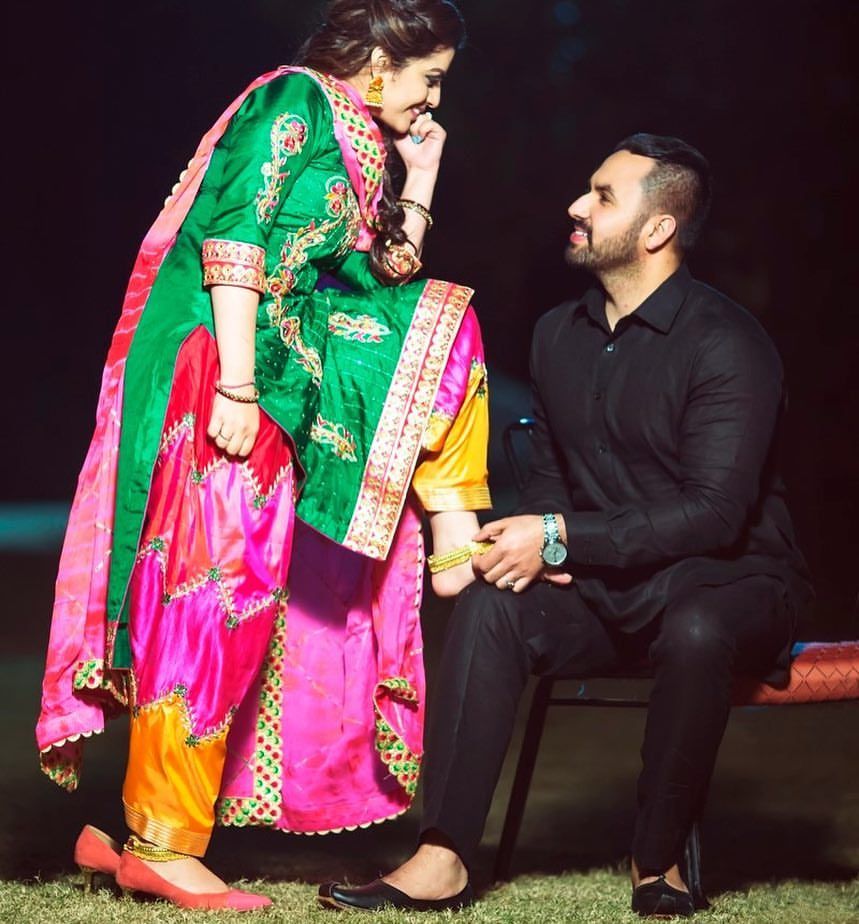 Couple Pic Of Punjabi , HD Wallpaper & Backgrounds