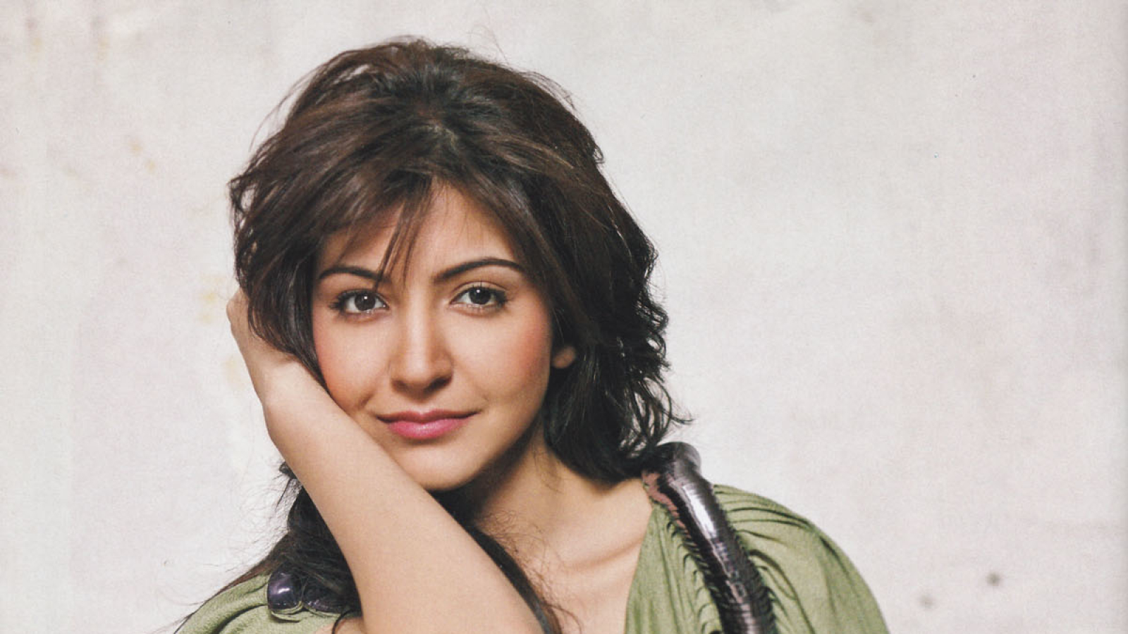 Anushka Sharma Short Hair Pk , HD Wallpaper & Backgrounds