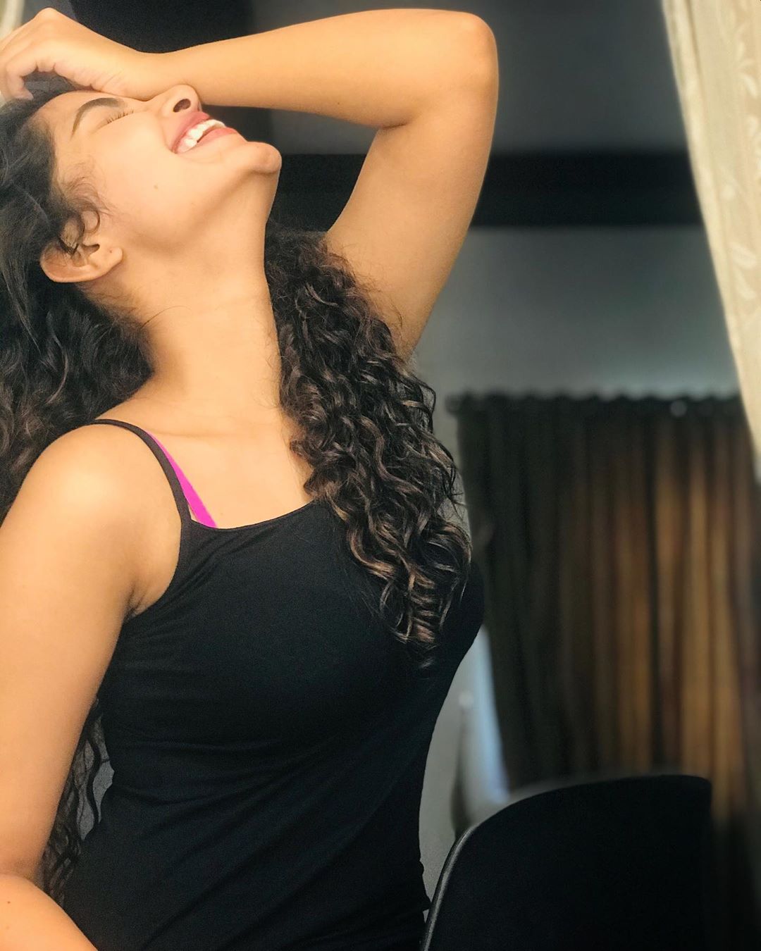 Anupama Parameswaran Instagram Hot , HD Wallpaper & Backgrounds