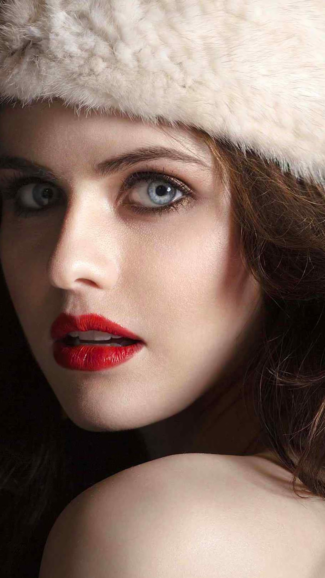 Beautiful, Alexandra Daddario, 4k, 3840x2160, - Top 20 Songs 2020 , HD Wallpaper & Backgrounds