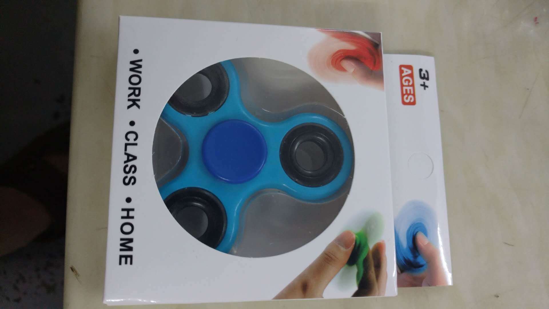 Color Hand Fidget Spinner Toys - Cd , HD Wallpaper & Backgrounds