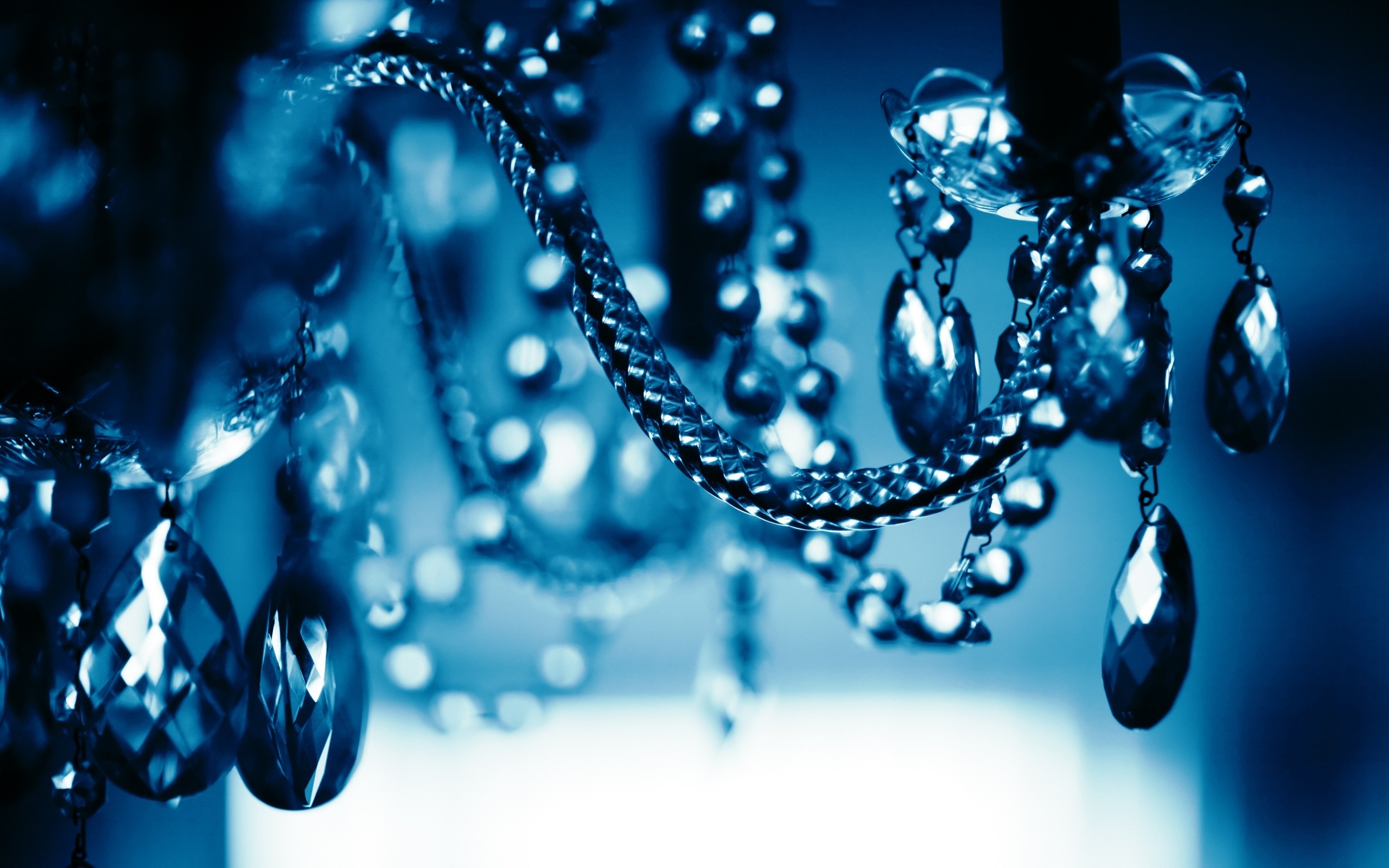 Free Animated Desktop Backgrounds - Blue Chandelier Background , HD Wallpaper & Backgrounds