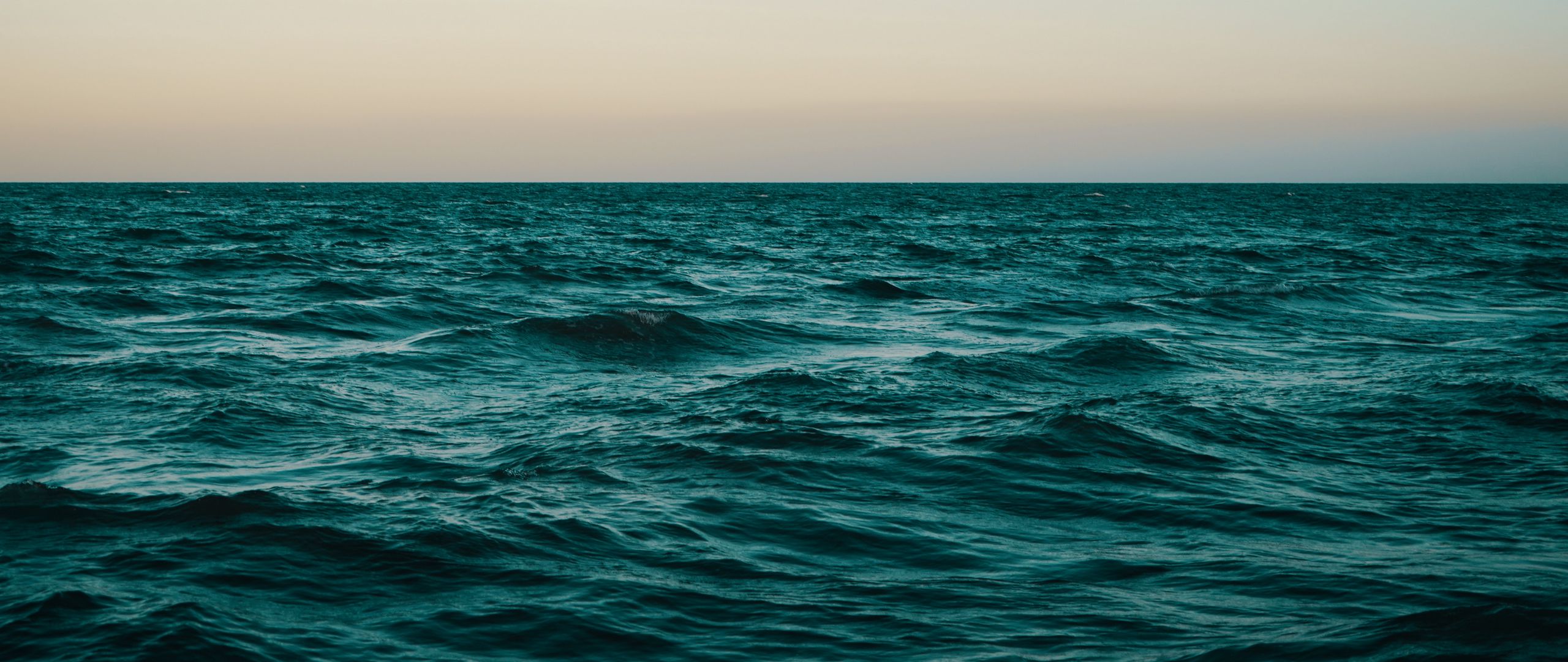 Wallpaper Sea, Horizon, Waves, Ripples, Water, Green - Ocean Horizon 4k , HD Wallpaper & Backgrounds