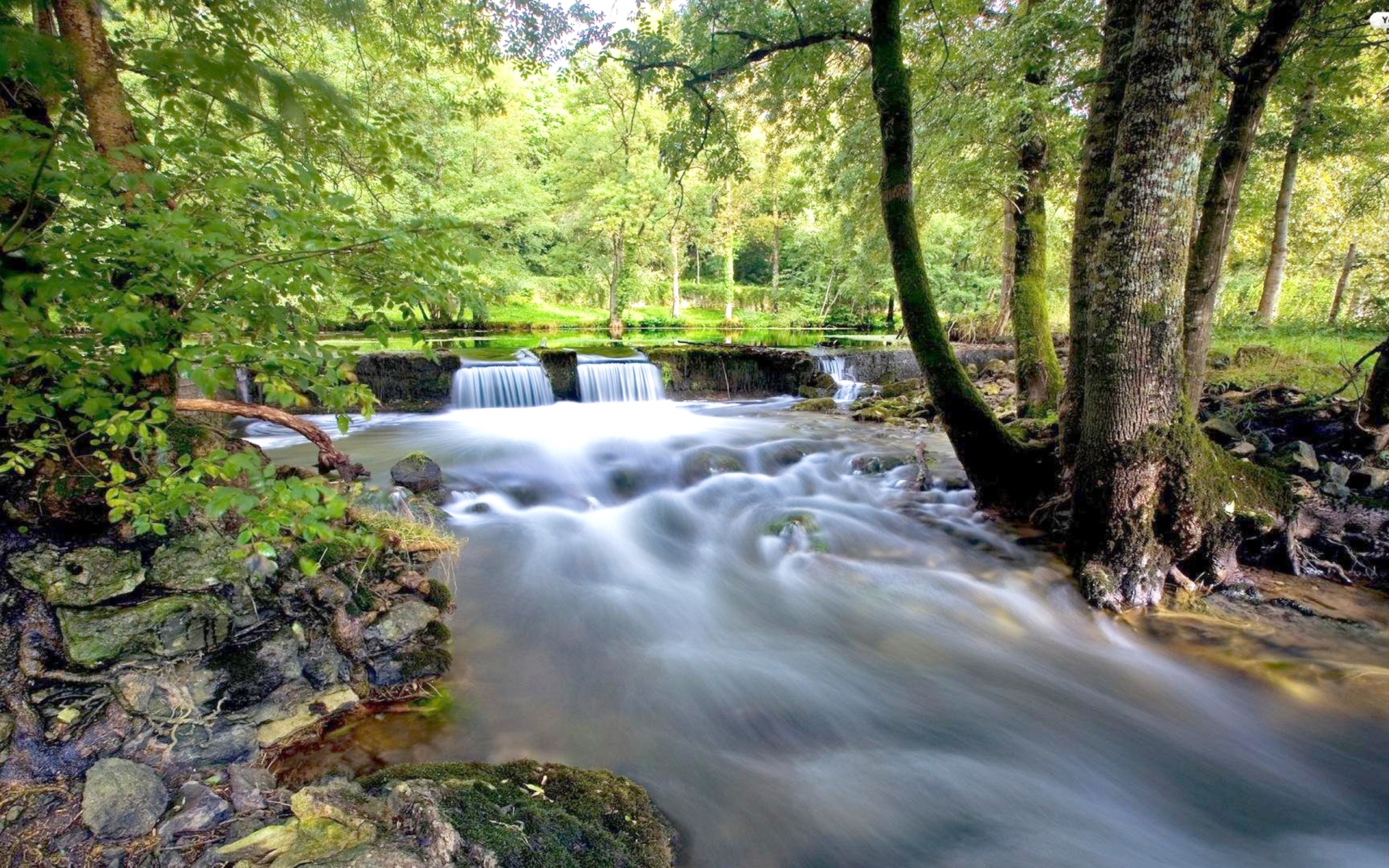River Flow Hd Desktop Wallpaper - Nature Hd , HD Wallpaper & Backgrounds