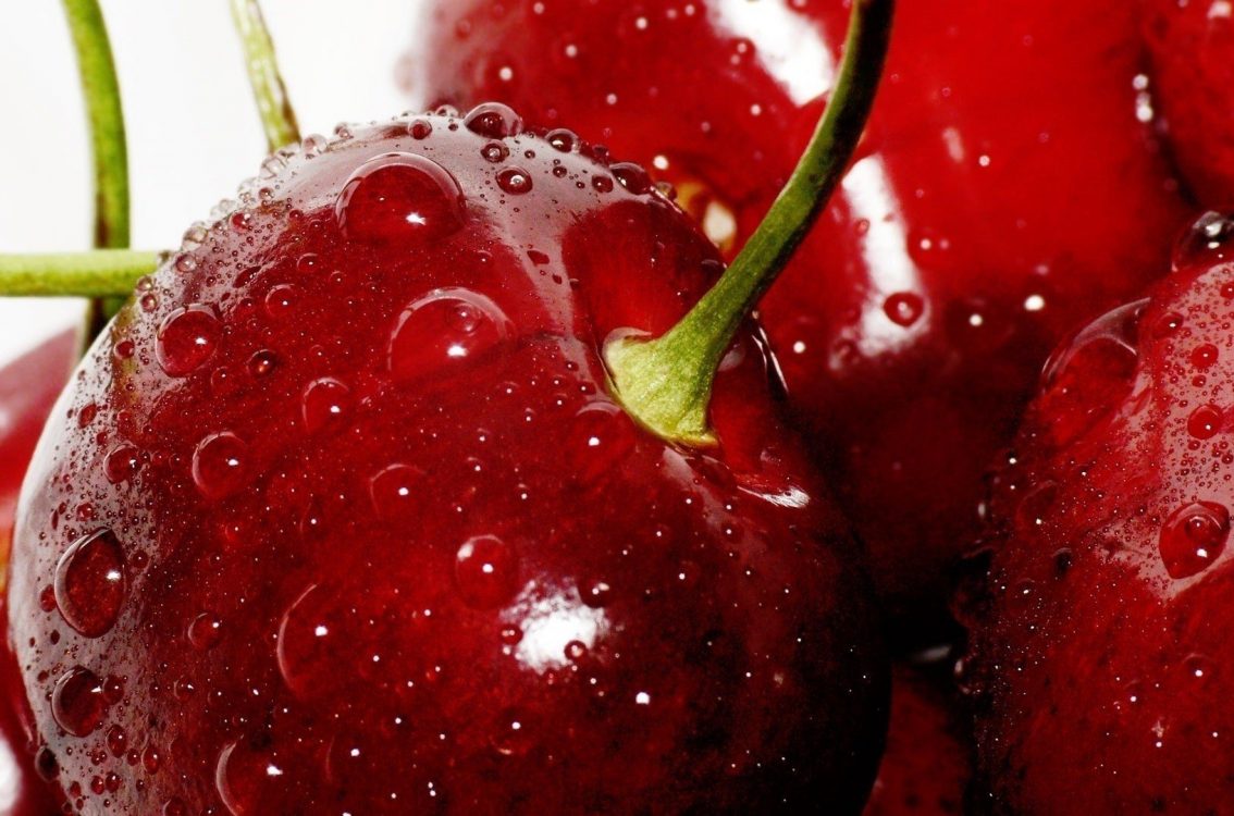 Wet Cherries , HD Wallpaper & Backgrounds
