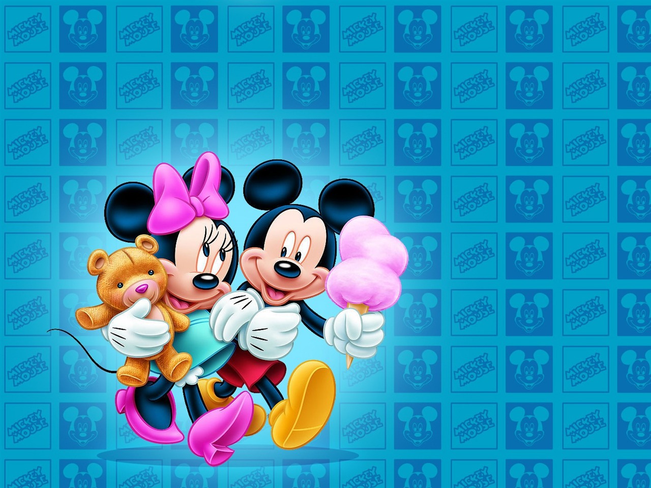 Mickey Mouse Wallpaper Download - Cute Mickey Wallpaper Of Mickey Mouse And Minnie Mouse , HD Wallpaper & Backgrounds