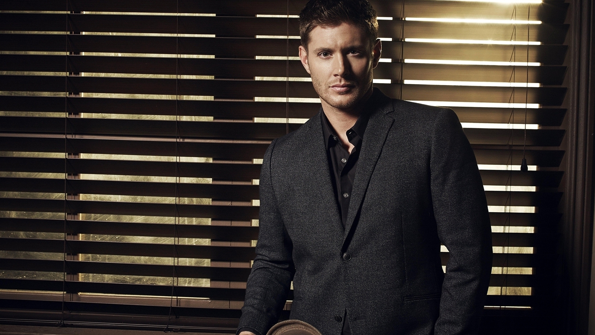 Jensen Ackles Celebrity Hd Wallpaper - Chloe Bennet Jensen Ackles , HD Wallpaper & Backgrounds