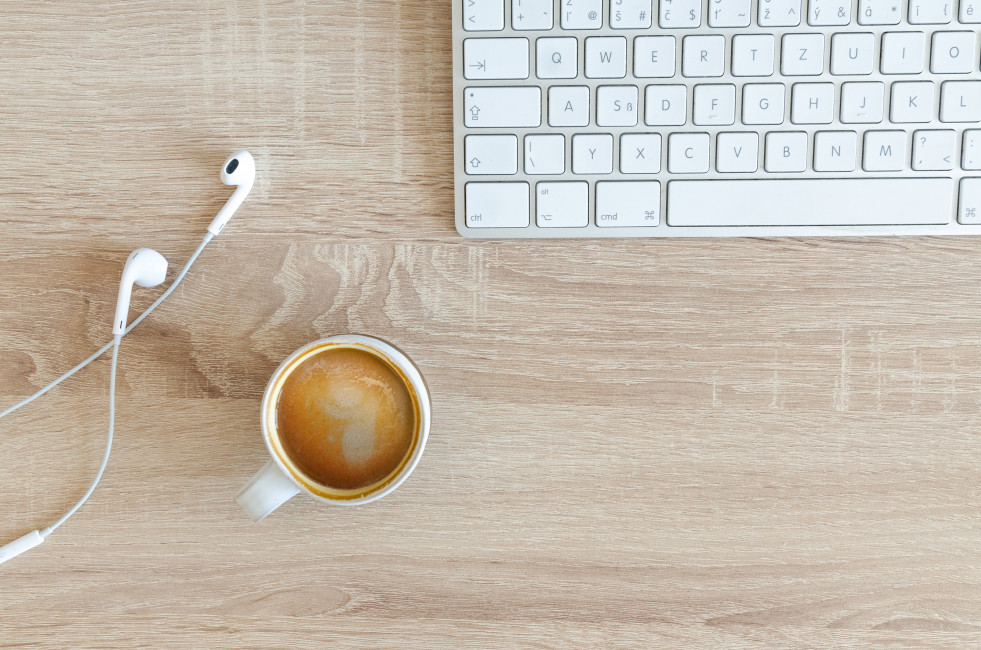 Coffee Cup Desk Stock Photo Image Wallpaper Hd Picture - Cup Of Coffee With Earphones , HD Wallpaper & Backgrounds
