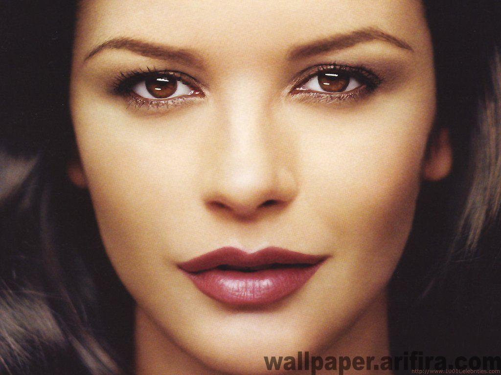 Catherine Zeta Jones Front Face , HD Wallpaper & Backgrounds