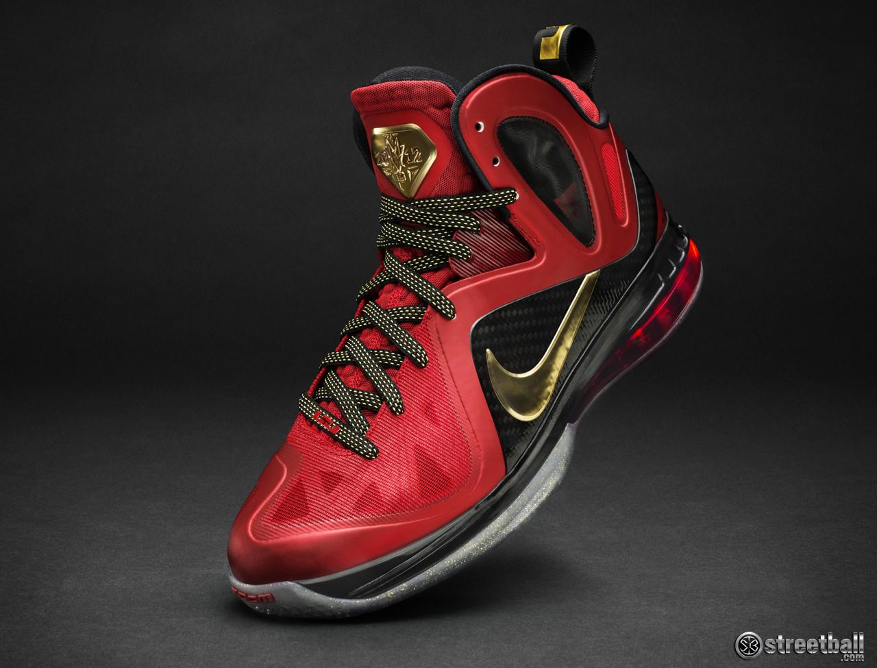 Sample Lebron James Shoes Wallpaper White Red Classic - Lebron James Shoes , HD Wallpaper & Backgrounds
