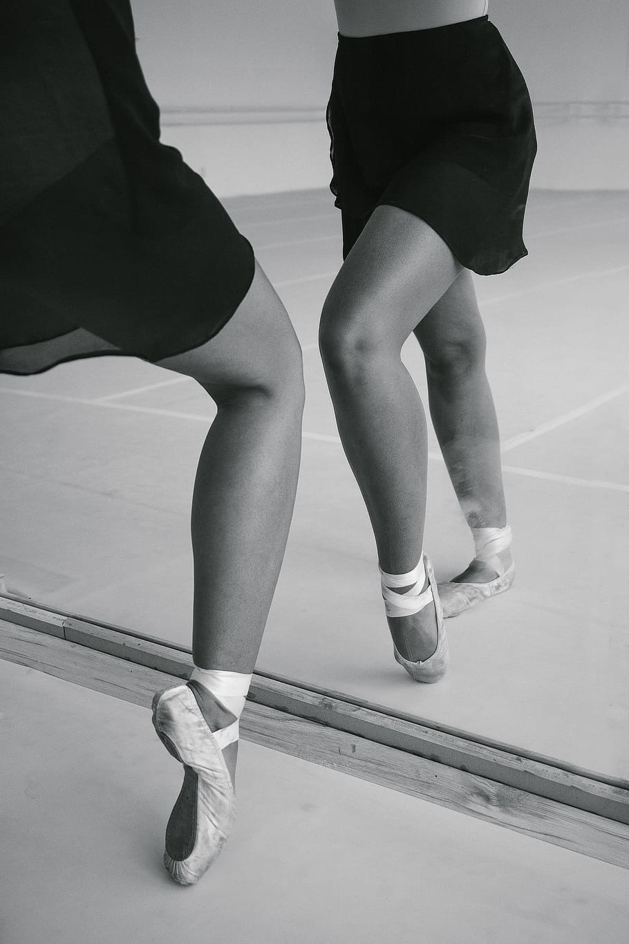 Monochrome Photo Of Ballerina, Balance, Ballet Dancer, - Ballet , HD Wallpaper & Backgrounds