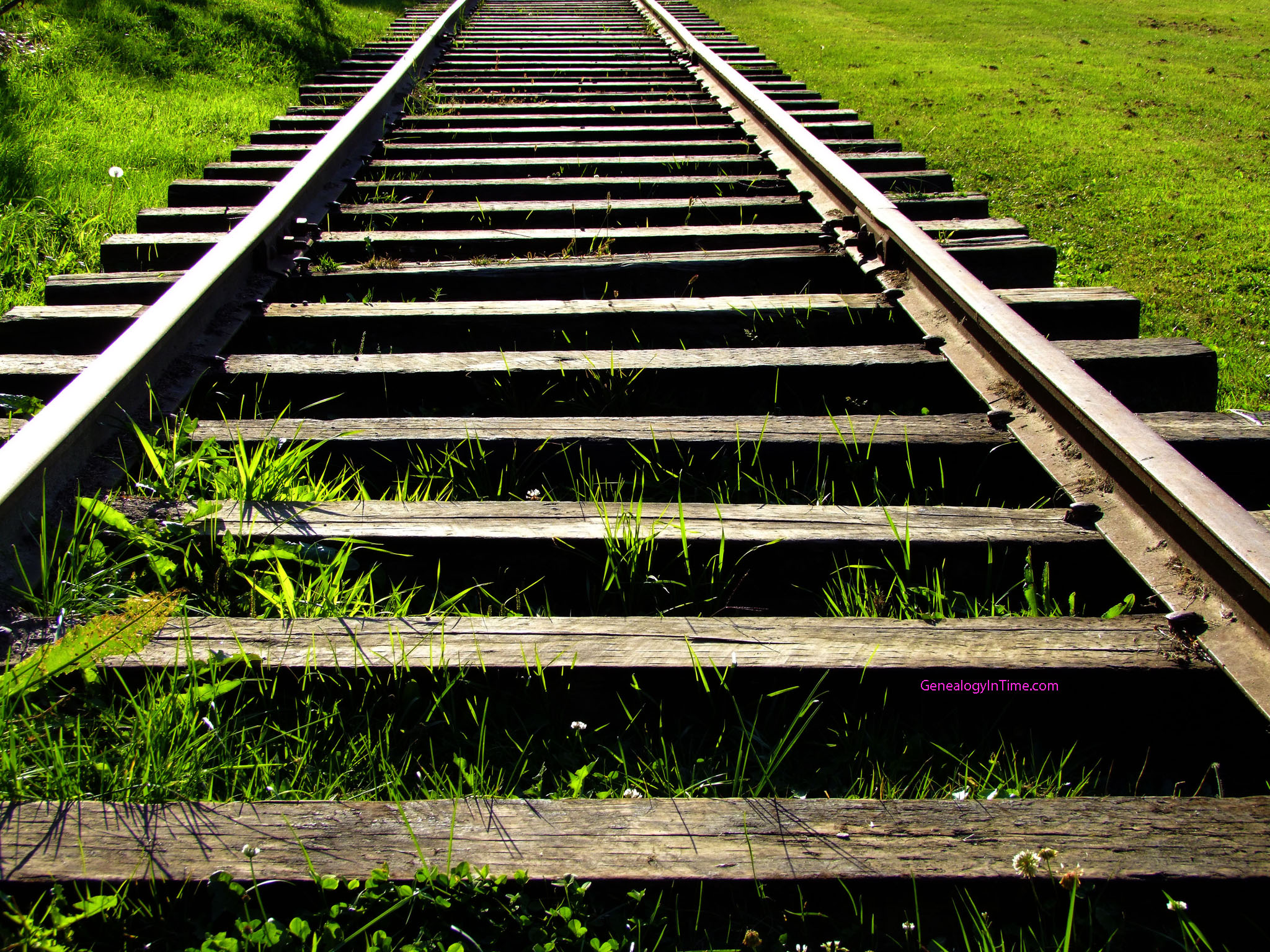 Old Railway Track Hd Wallpapers Car Pictures - Hd Wallpaper Railway Track , HD Wallpaper & Backgrounds