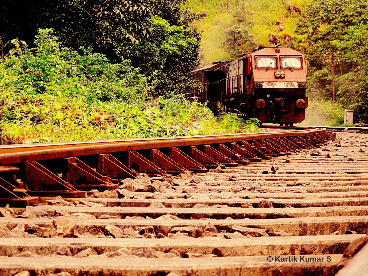 Konkan Railway Photography - Indian Railways Hd Beautiful , HD Wallpaper & Backgrounds