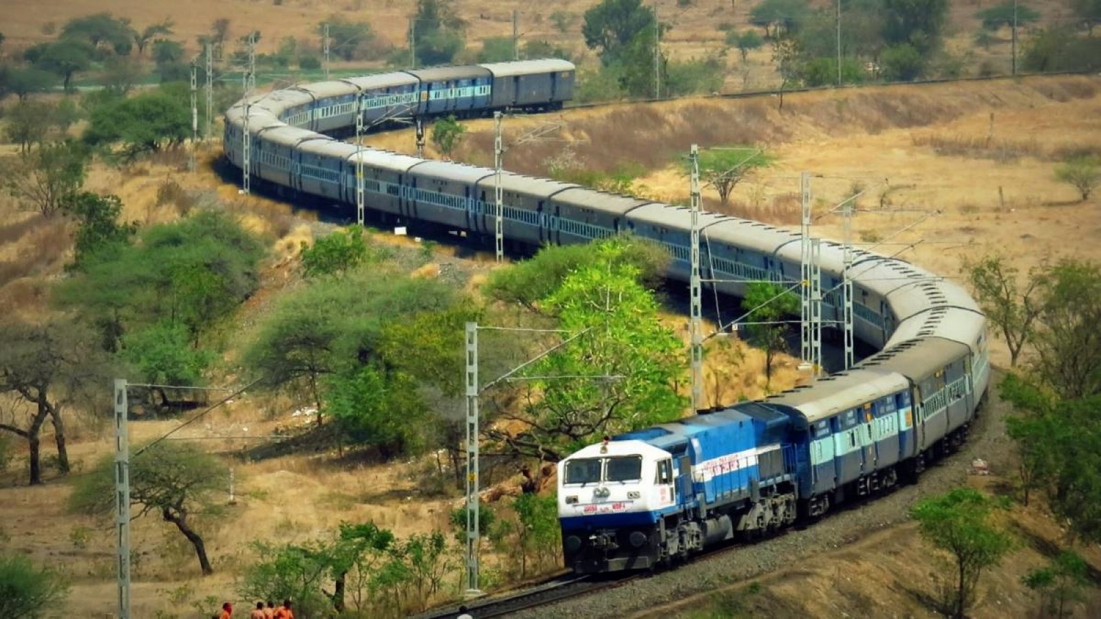 This Is How Indian Railways Played An Important Role - Indian Railways , HD Wallpaper & Backgrounds