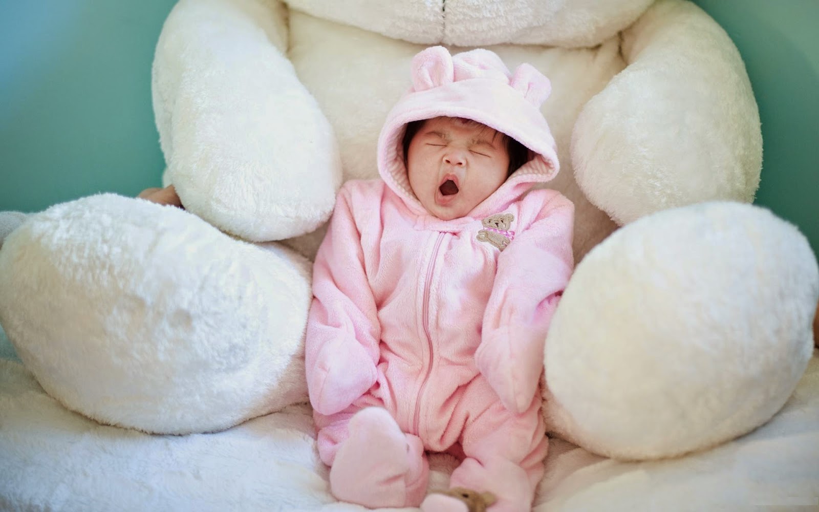 Sweet Baby Photos Wallpapers - Cute Pink Dress Babies , HD Wallpaper & Backgrounds