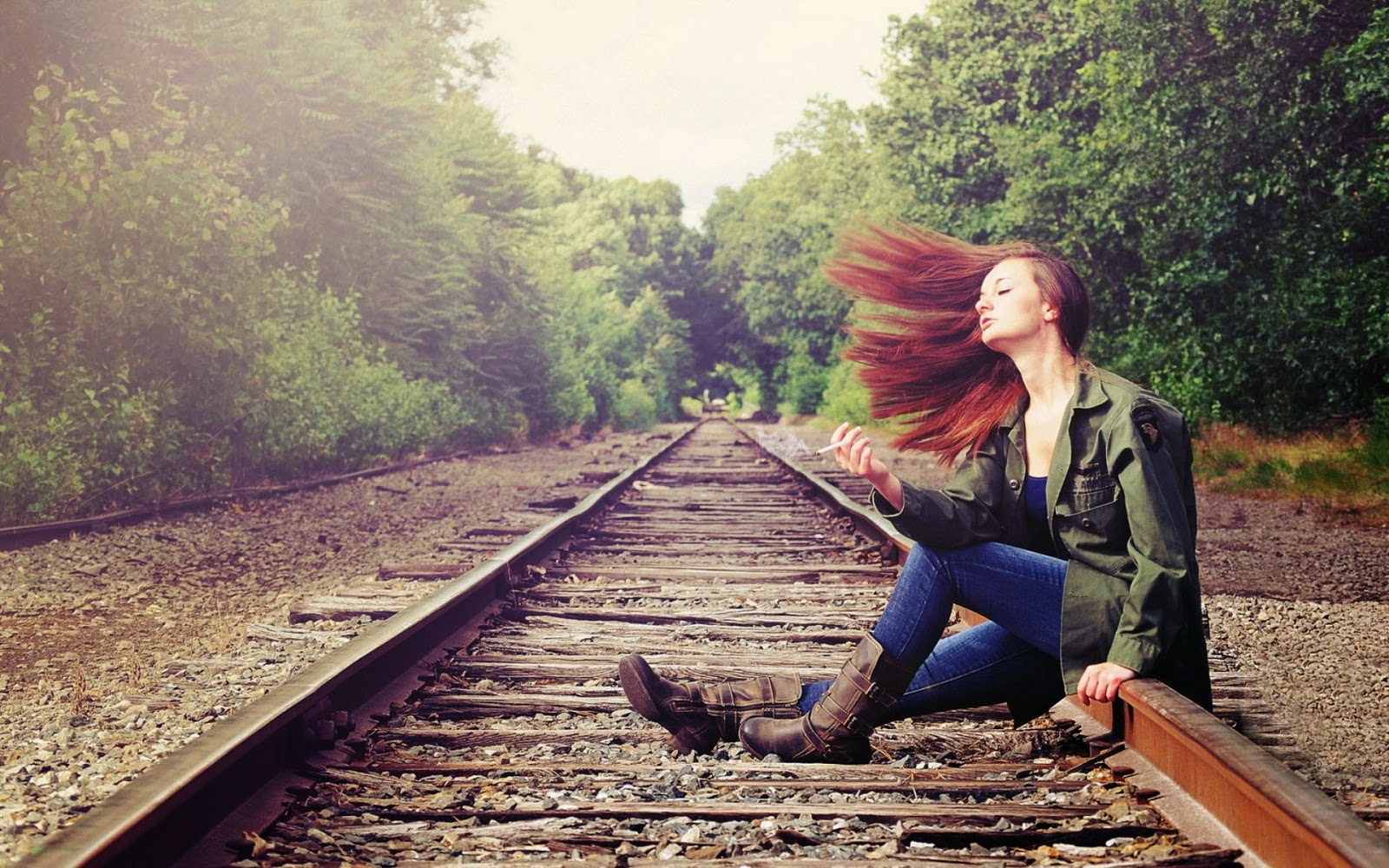 Girl Smoking On Train Tracks , HD Wallpaper & Backgrounds