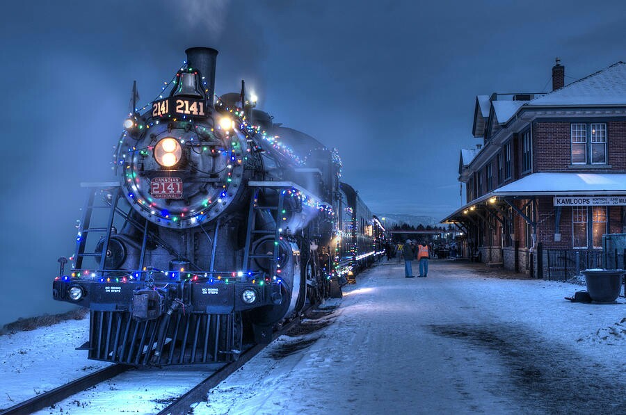 Christmas Train Wallpaper - Christmas Trains , HD Wallpaper & Backgrounds