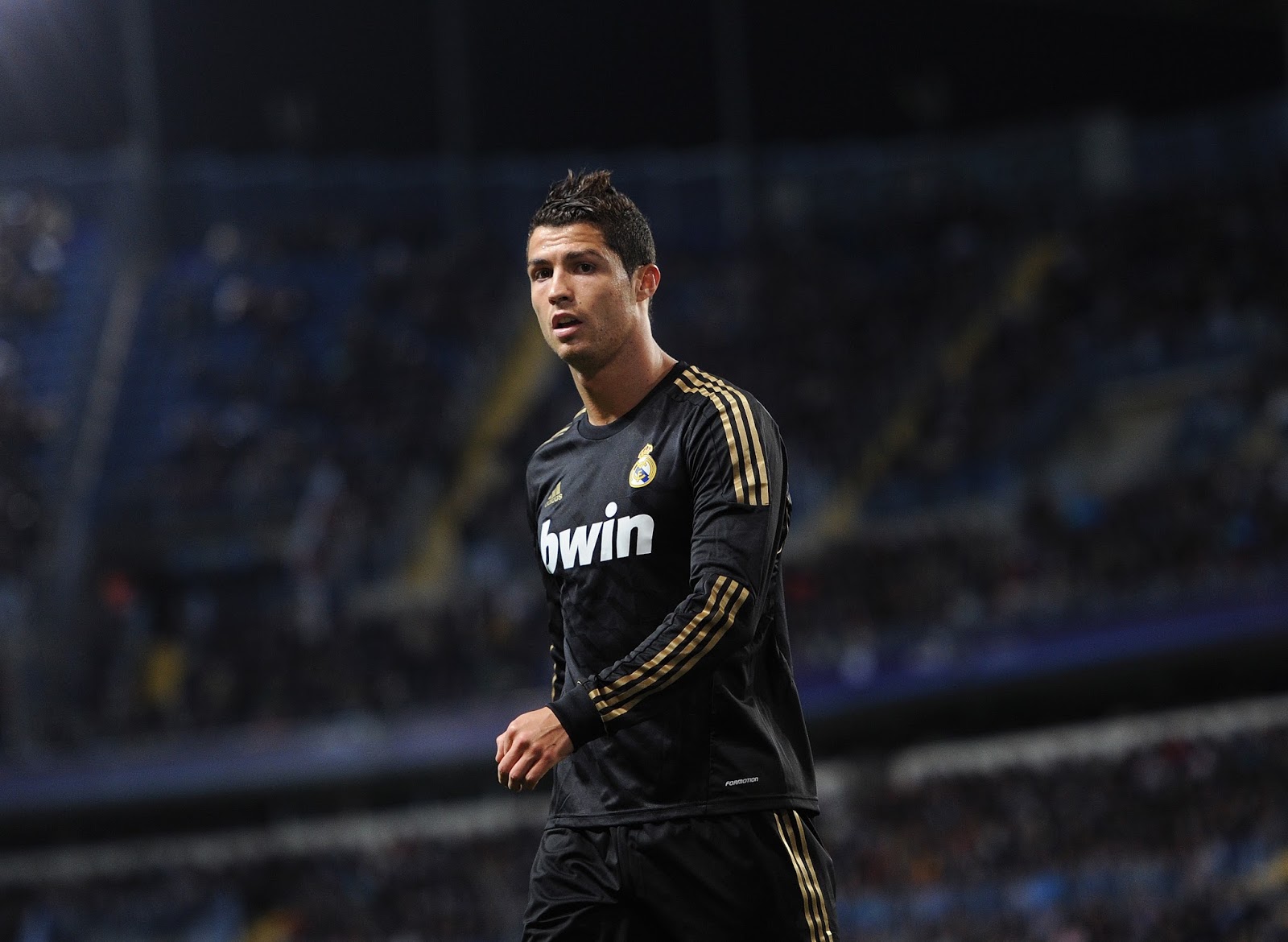 Best Football Player Cristiano Ronaldo , HD Wallpaper & Backgrounds