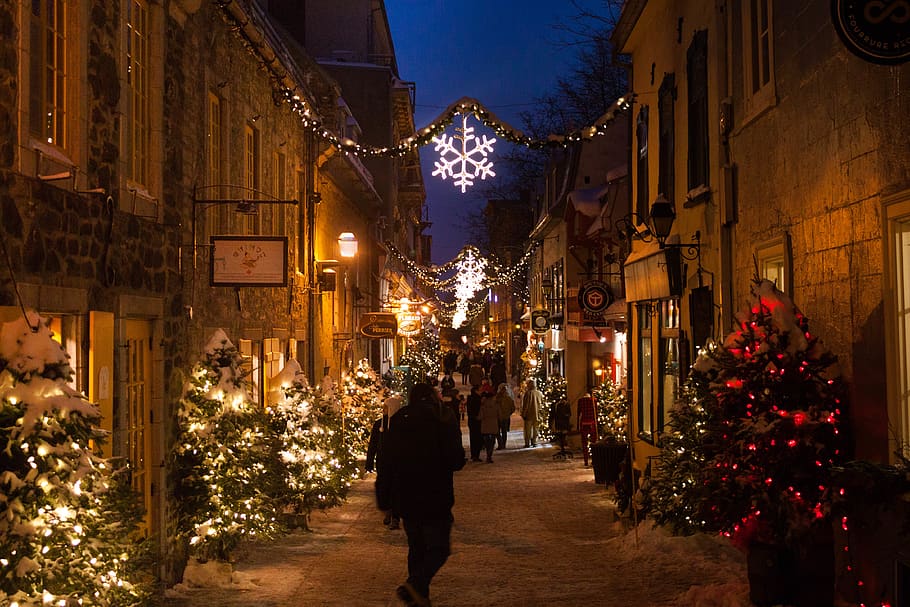 Canada, Québec City, Old Quebec, Night, Christmas, - Christmas Lights , HD Wallpaper & Backgrounds