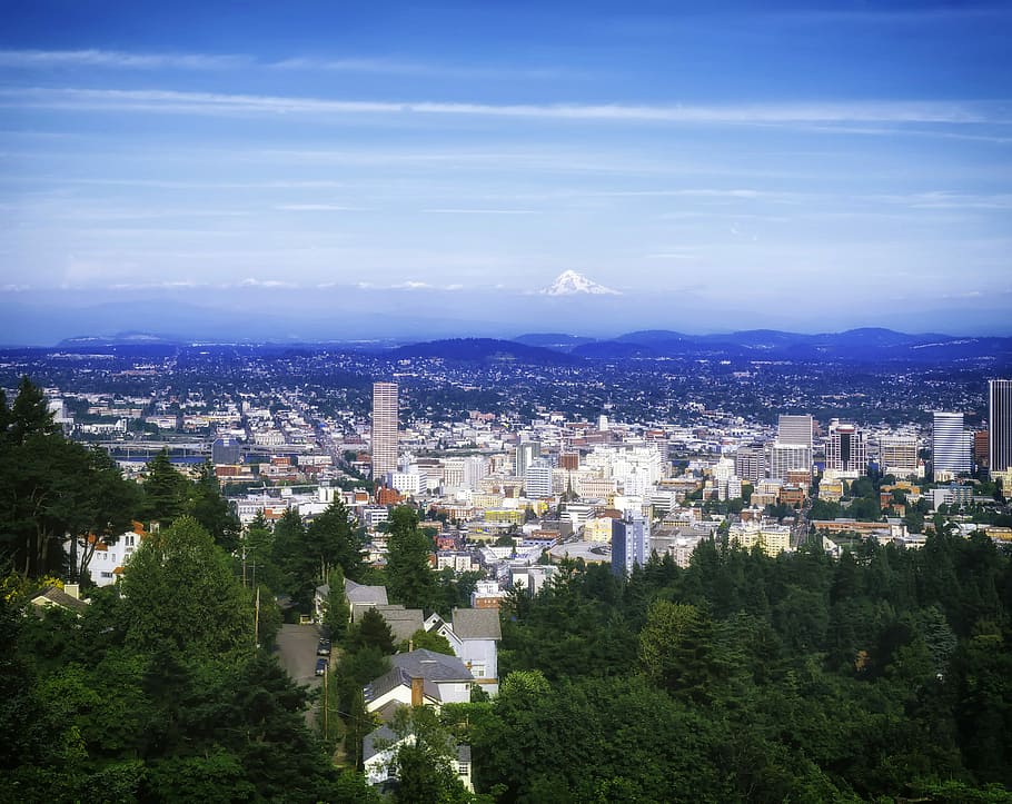 Ctiyscape View Of Portland, Oregon With Mountain In - Portland , HD Wallpaper & Backgrounds