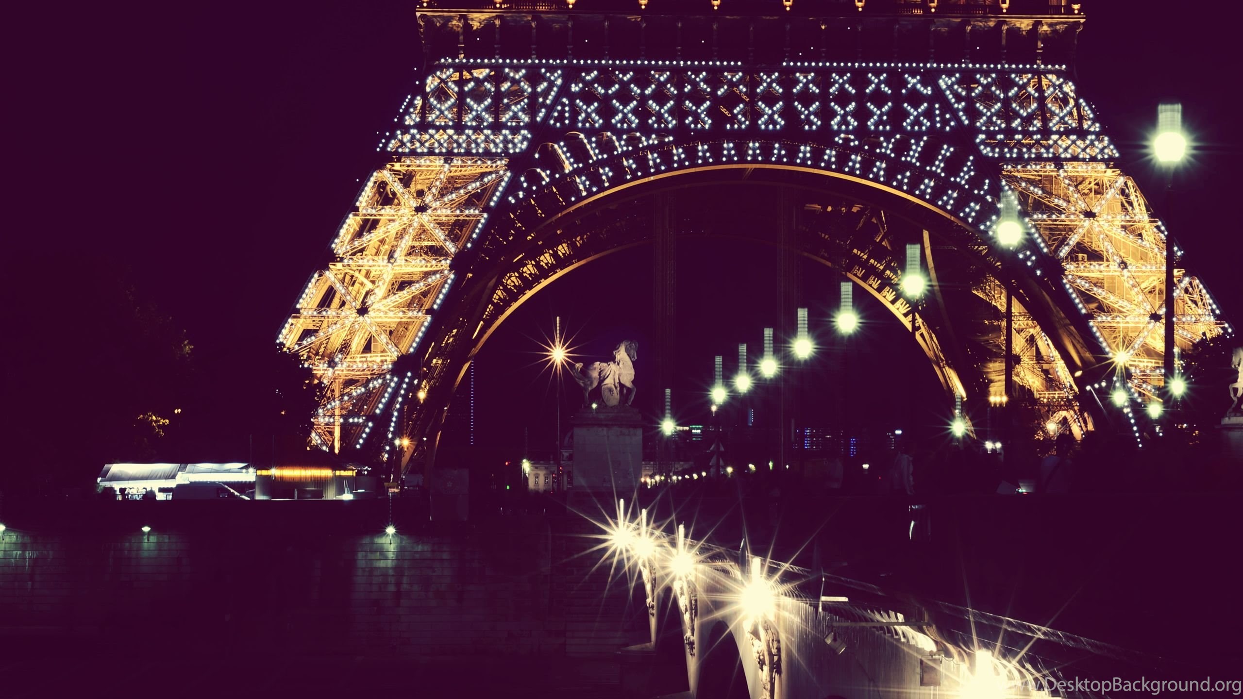 Eiffel Tower Paris Lights Night Wallpapers - Eiffel Tower , HD Wallpaper & Backgrounds