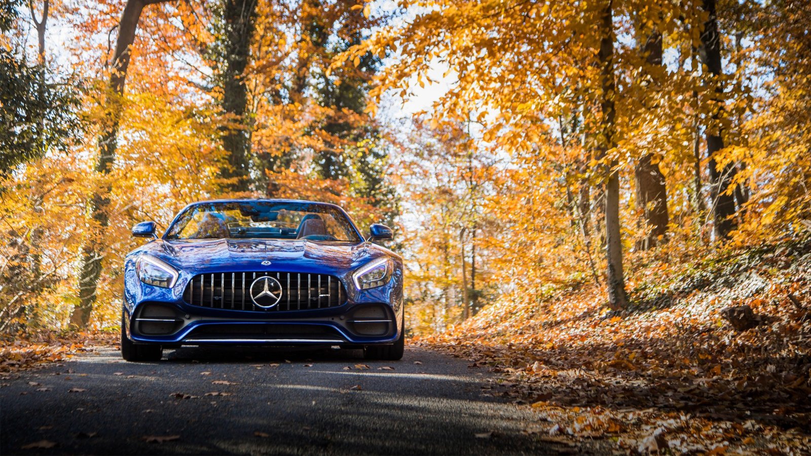 Beautiful Mercedes-benz Autumn Wallpapers - 2256 X 1504 Car , HD Wallpaper & Backgrounds