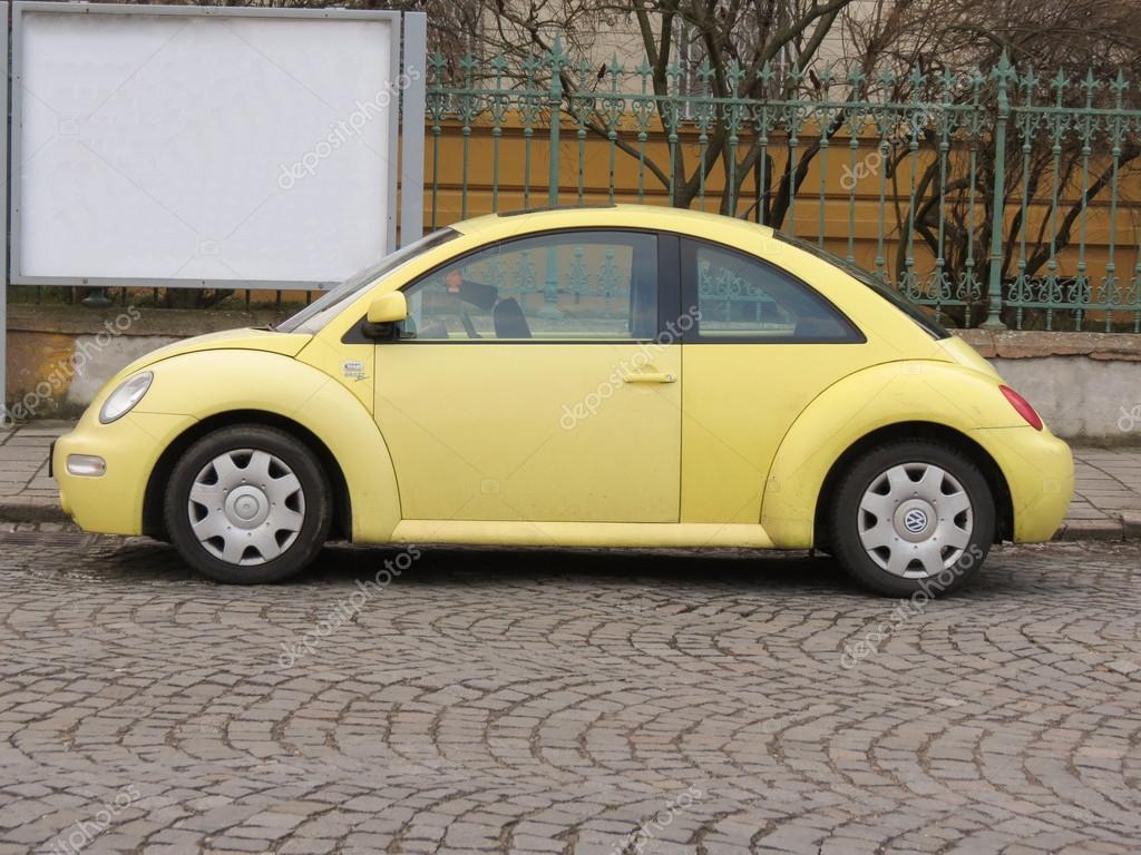 Yellow Volkswagen New Beetle Stock Photo - Lexus Sc300 Stock Ride Height , HD Wallpaper & Backgrounds