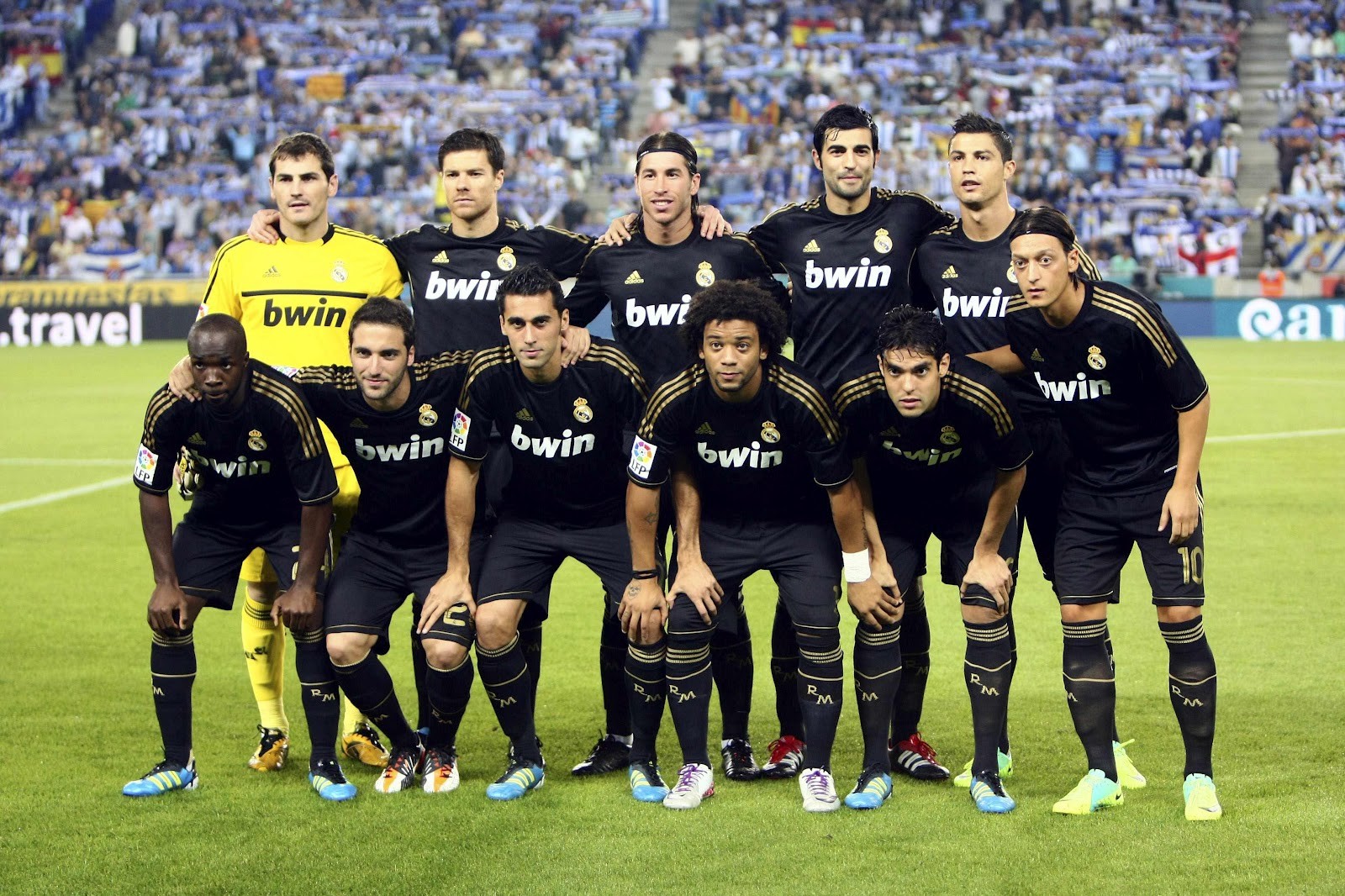 Real Madrid Team Hd Wallpaper - Real Madrid Fc 2012 , HD Wallpaper & Backgrounds