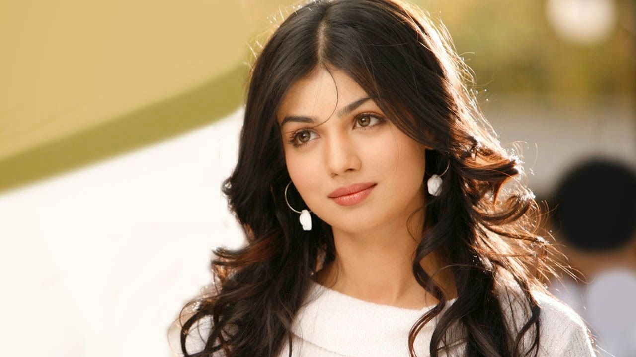 Ayesha Takia After Surgery , HD Wallpaper & Backgrounds
