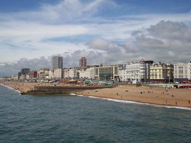 Waterfront In Brighton Engl Wallpaper - Brighton Pier , HD Wallpaper & Backgrounds