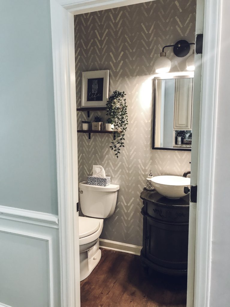 Diy Faux Wallpaper Bathroom - Bathroom , HD Wallpaper & Backgrounds