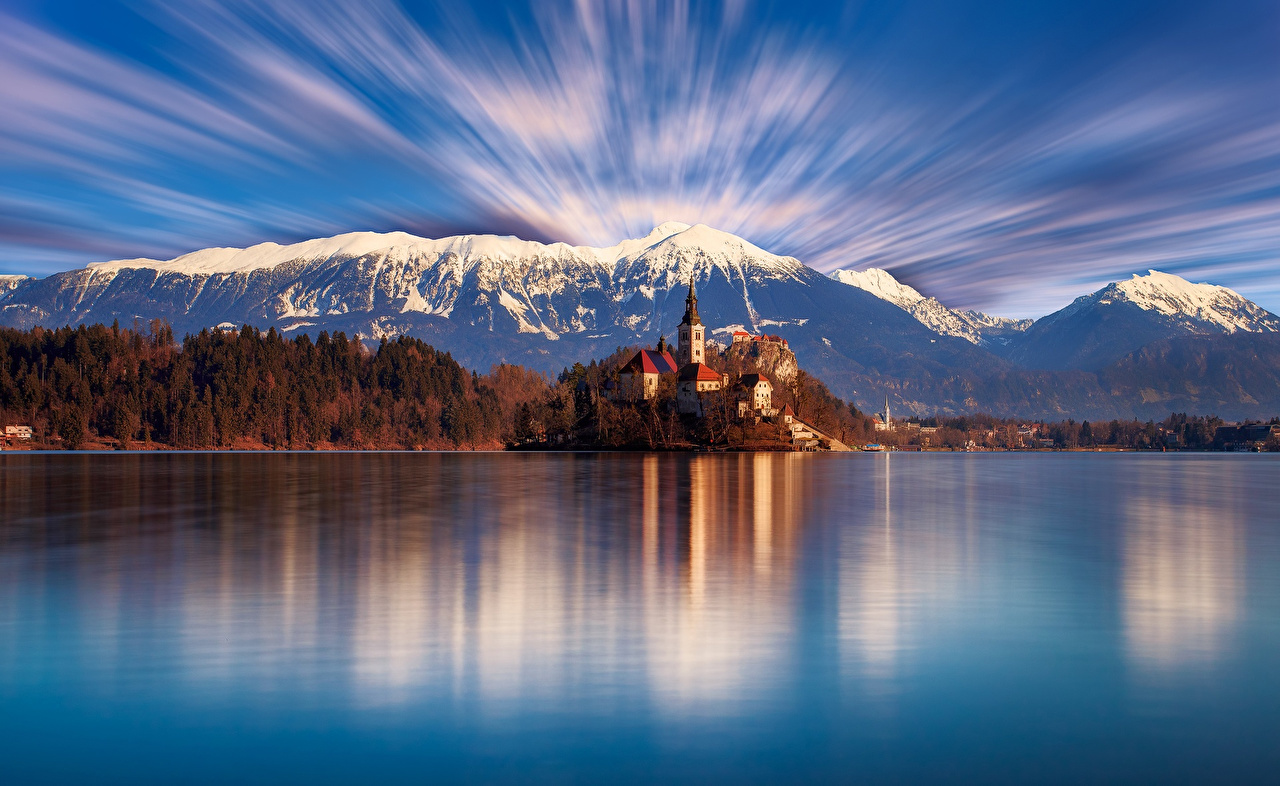 Straza Hill Above Lake Bled , HD Wallpaper & Backgrounds