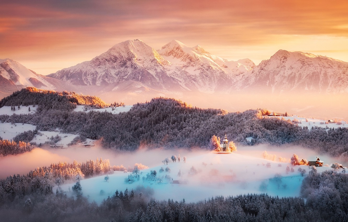 Photo Wallpaper Winter, Light, Snow, Mountains, Slovenia - Slovenia Winter Mountains , HD Wallpaper & Backgrounds