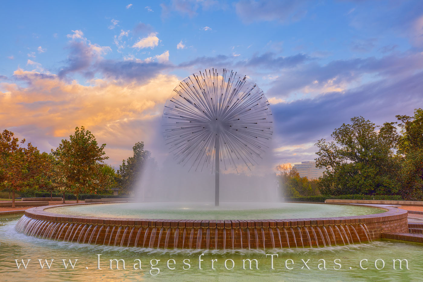 Dandelion Fountain, Wortham Memorial Fountain, Houston, - Buffalo Bayou Park , HD Wallpaper & Backgrounds
