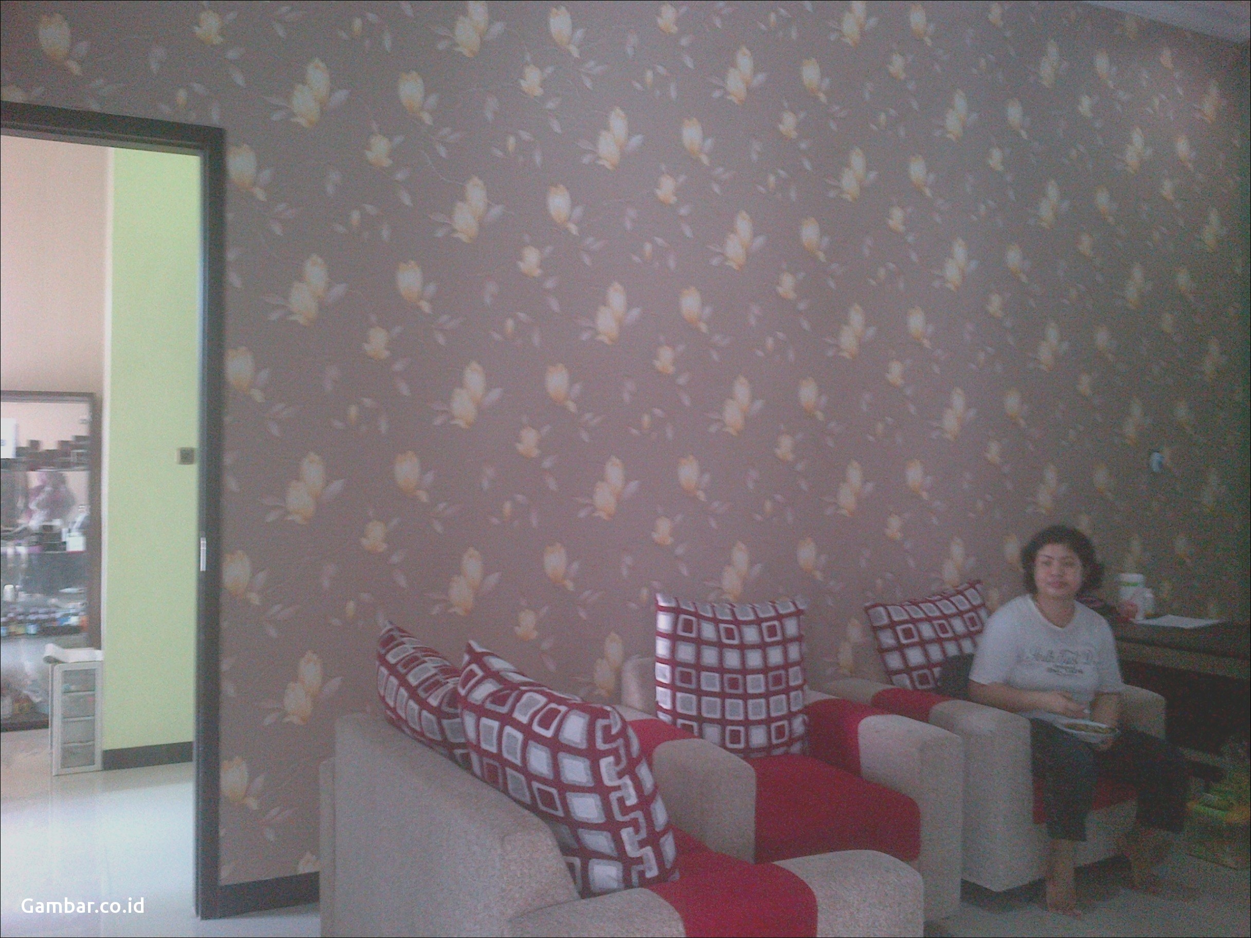 Download Gambar Wallpaper Dinding Amazing Cat Wallpaper - Living Room , HD Wallpaper & Backgrounds