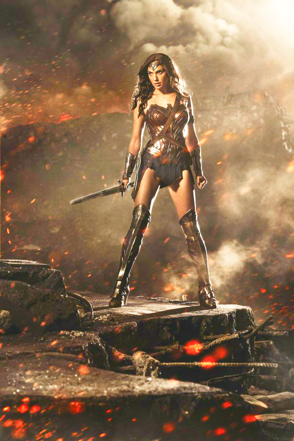 Gal Gadot Wonder Woman Comic Con - Wonder Woman Battle Background , HD Wallpaper & Backgrounds