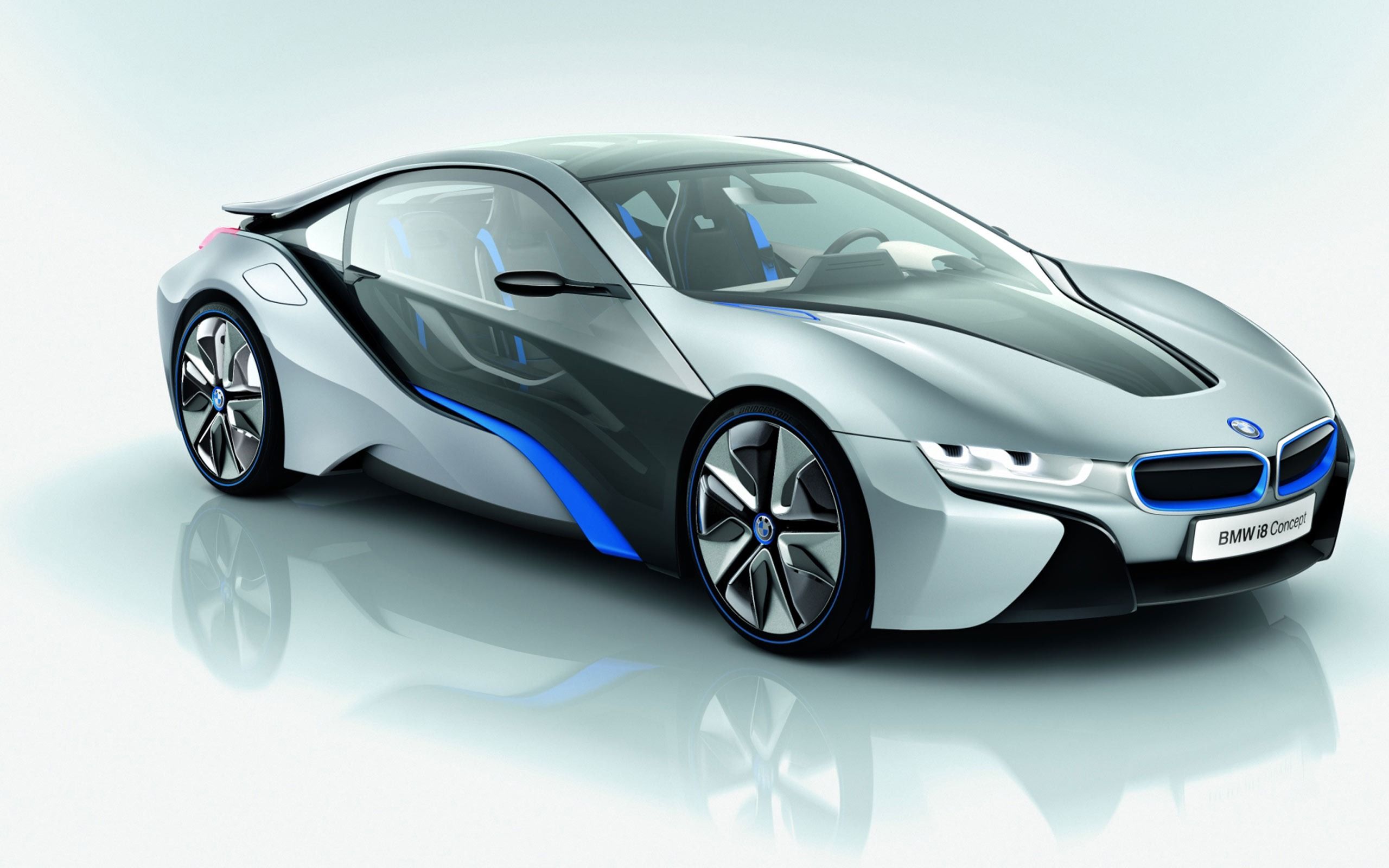 Bmw Cars Wallpapers Hd Free Download , Pictures - Bmw I8 Red And Blue , HD Wallpaper & Backgrounds