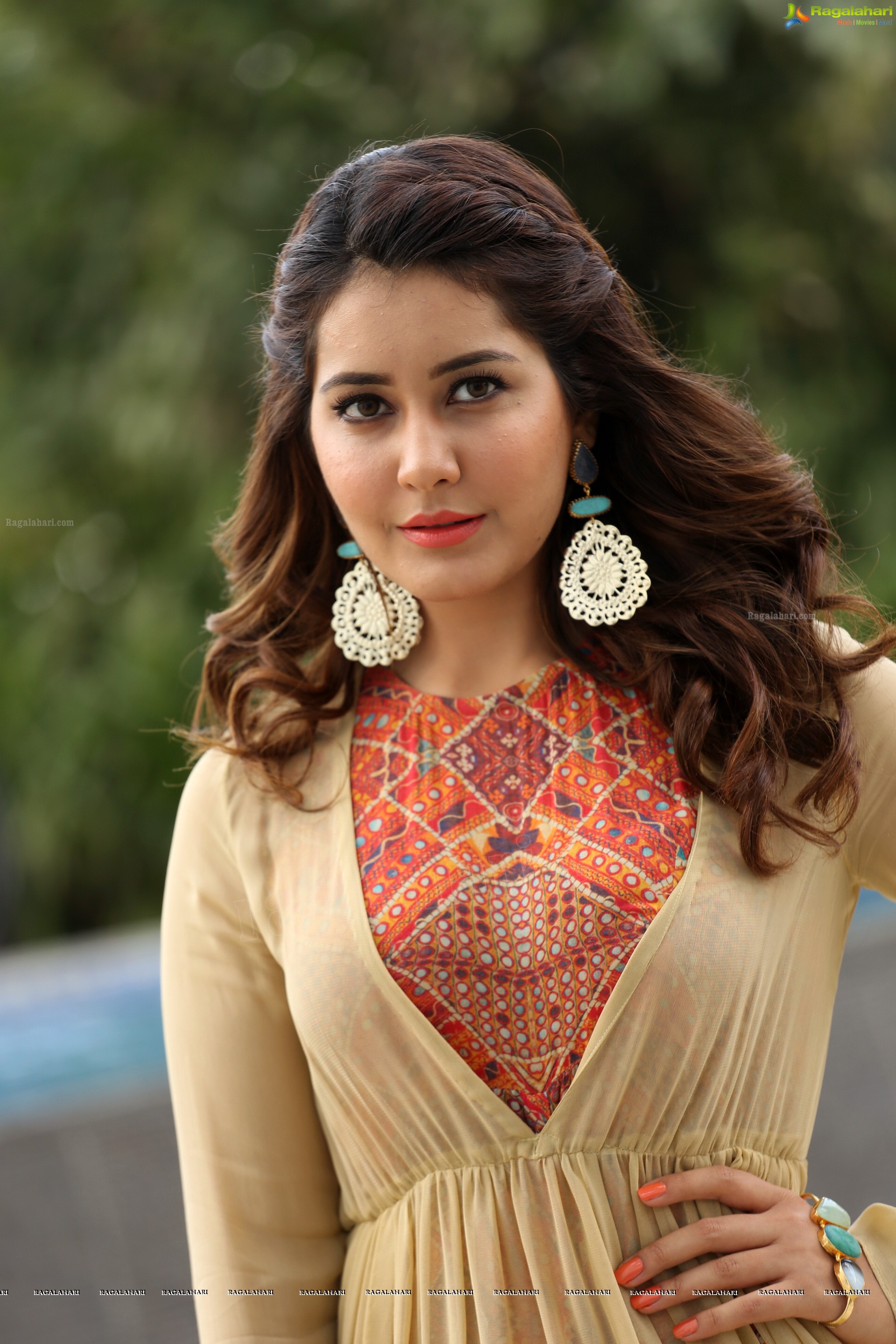 Rashi Khanna - Rashi Khanna Photos Hd , HD Wallpaper & Backgrounds