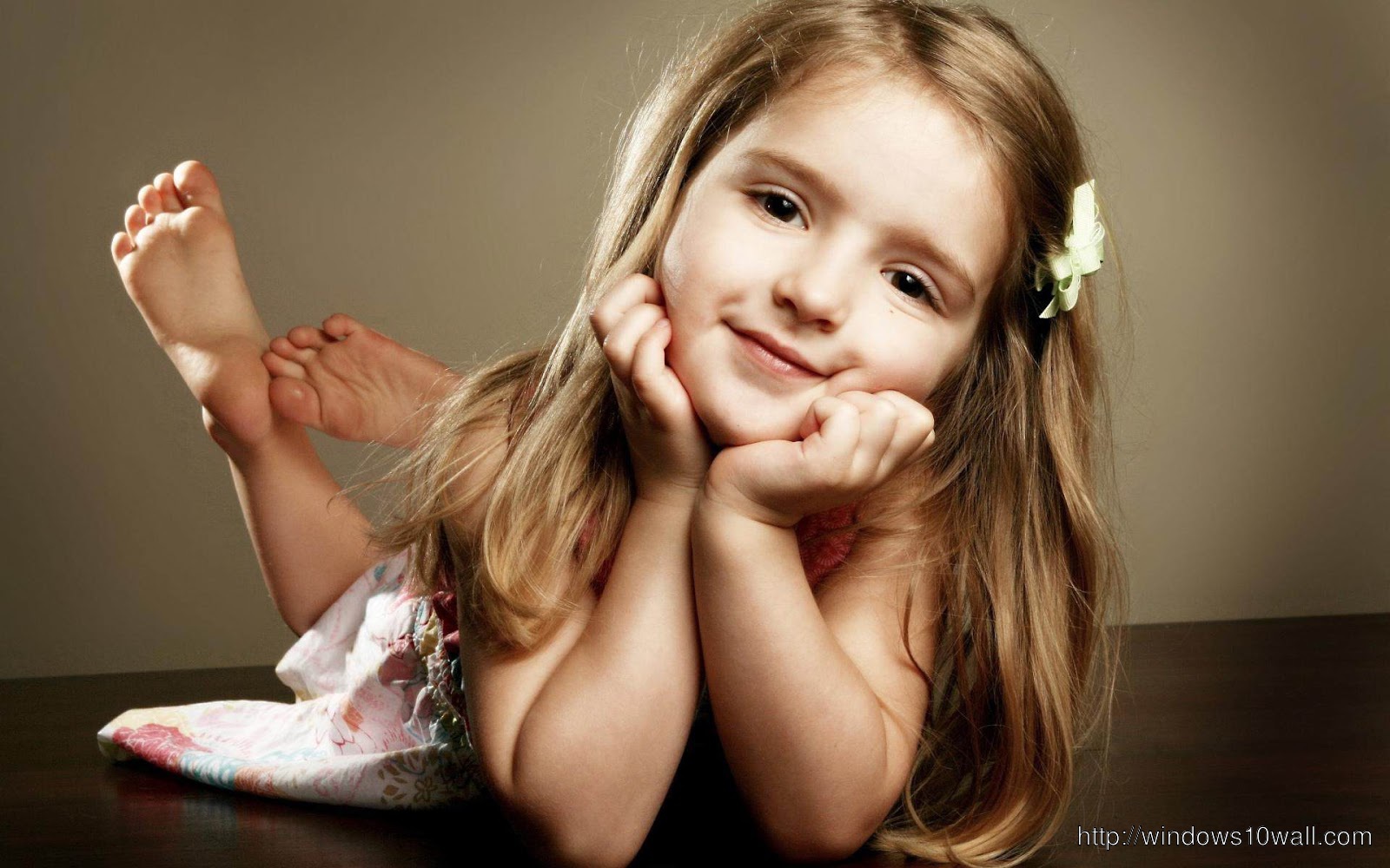 So Sweet Cute Baby Girl Wallpaper - Cute Girl Wallpapers Facebook Cover , HD Wallpaper & Backgrounds