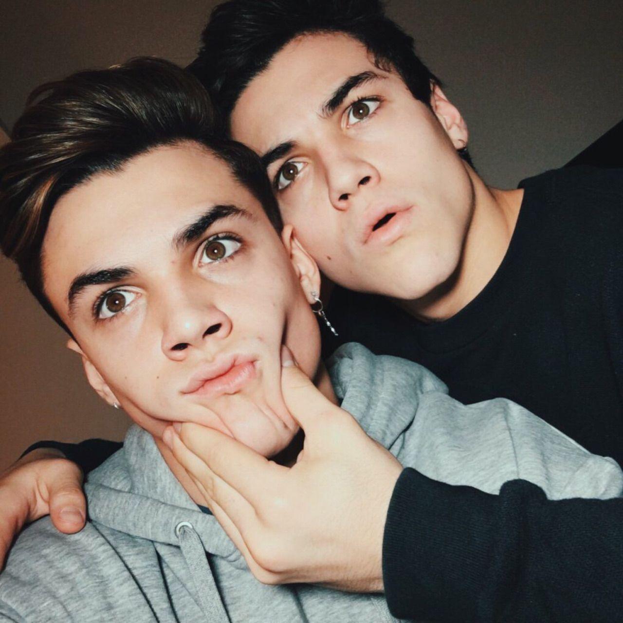 Ethan And Gray - Cute Pics Of The Dolan Twins , HD Wallpaper & Backgrounds