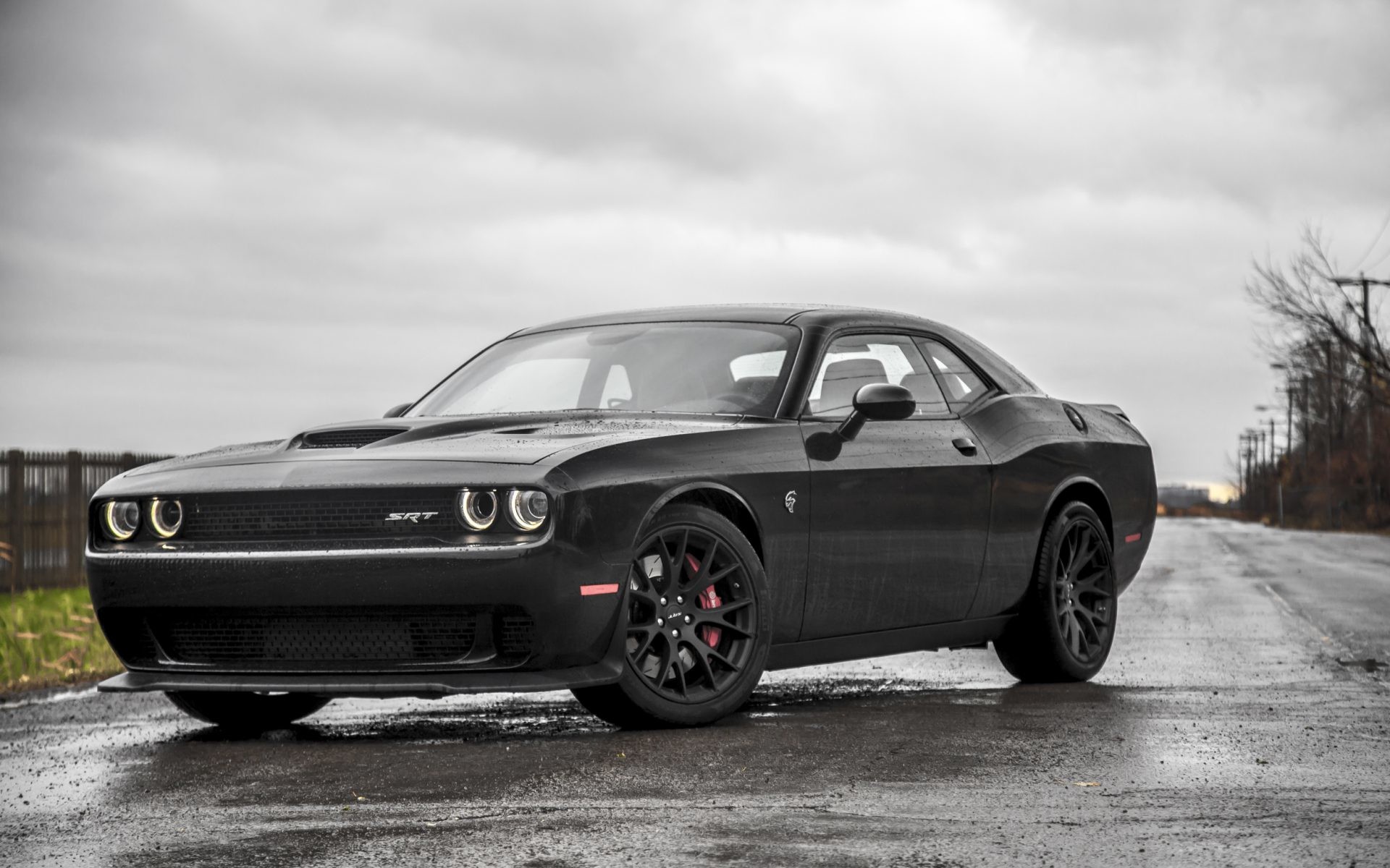 Dodge Challenger Hellcat Specs And 4k Uhd Car Wallpaper - Dodge Challenger Srt Black , HD Wallpaper & Backgrounds